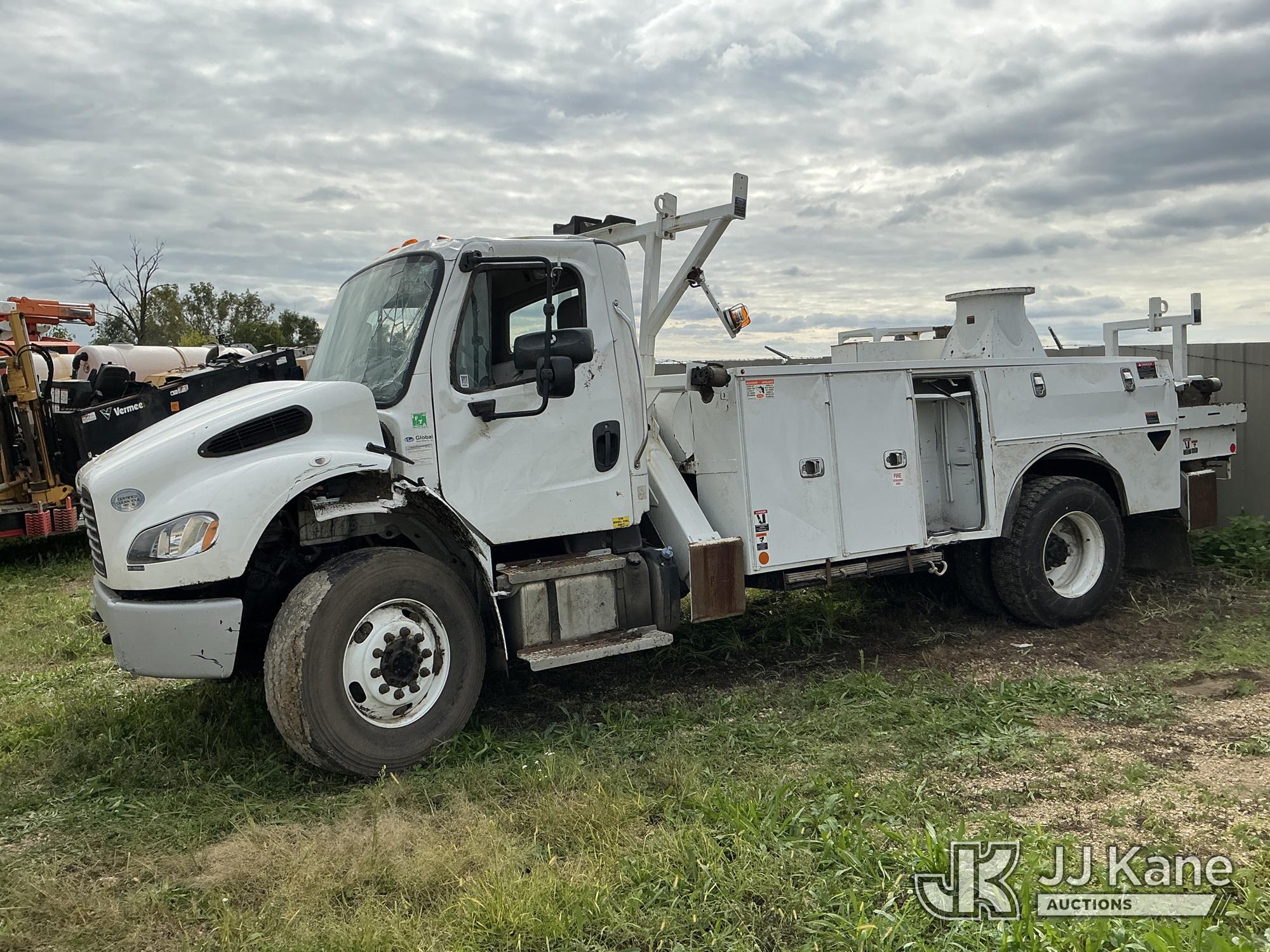 2022 Freightliner M2 106