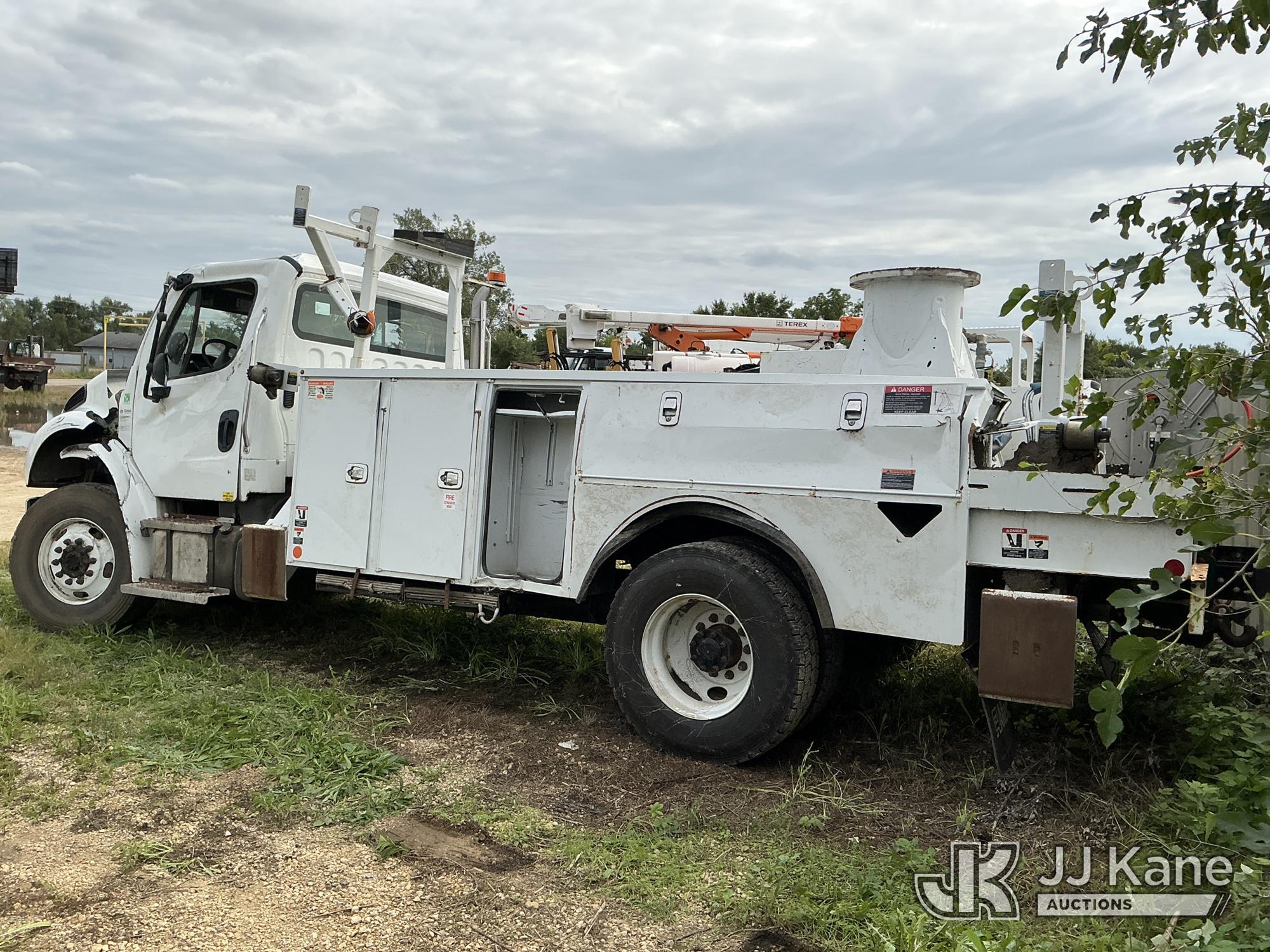 2022 Freightliner M2 106