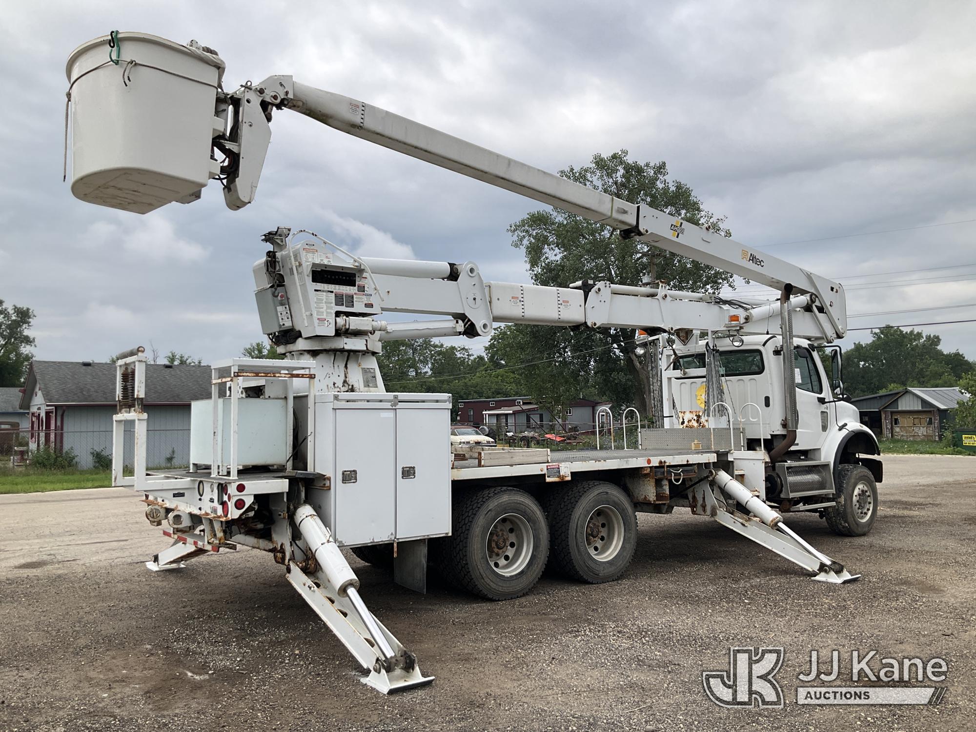 2009 Freightliner M2 112