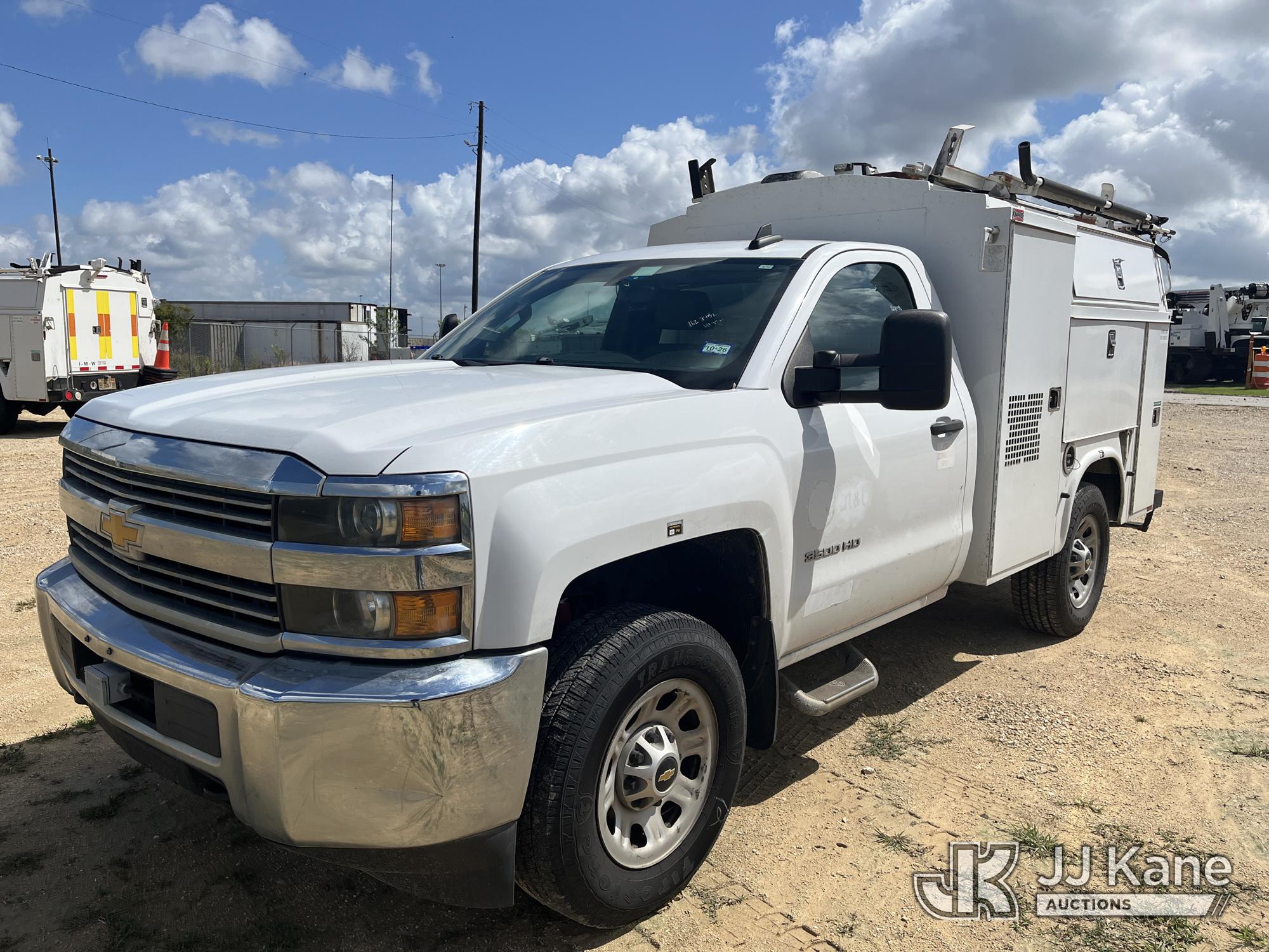 2015 Chevrolet Silverado 3500HD Enclosed Service Truck