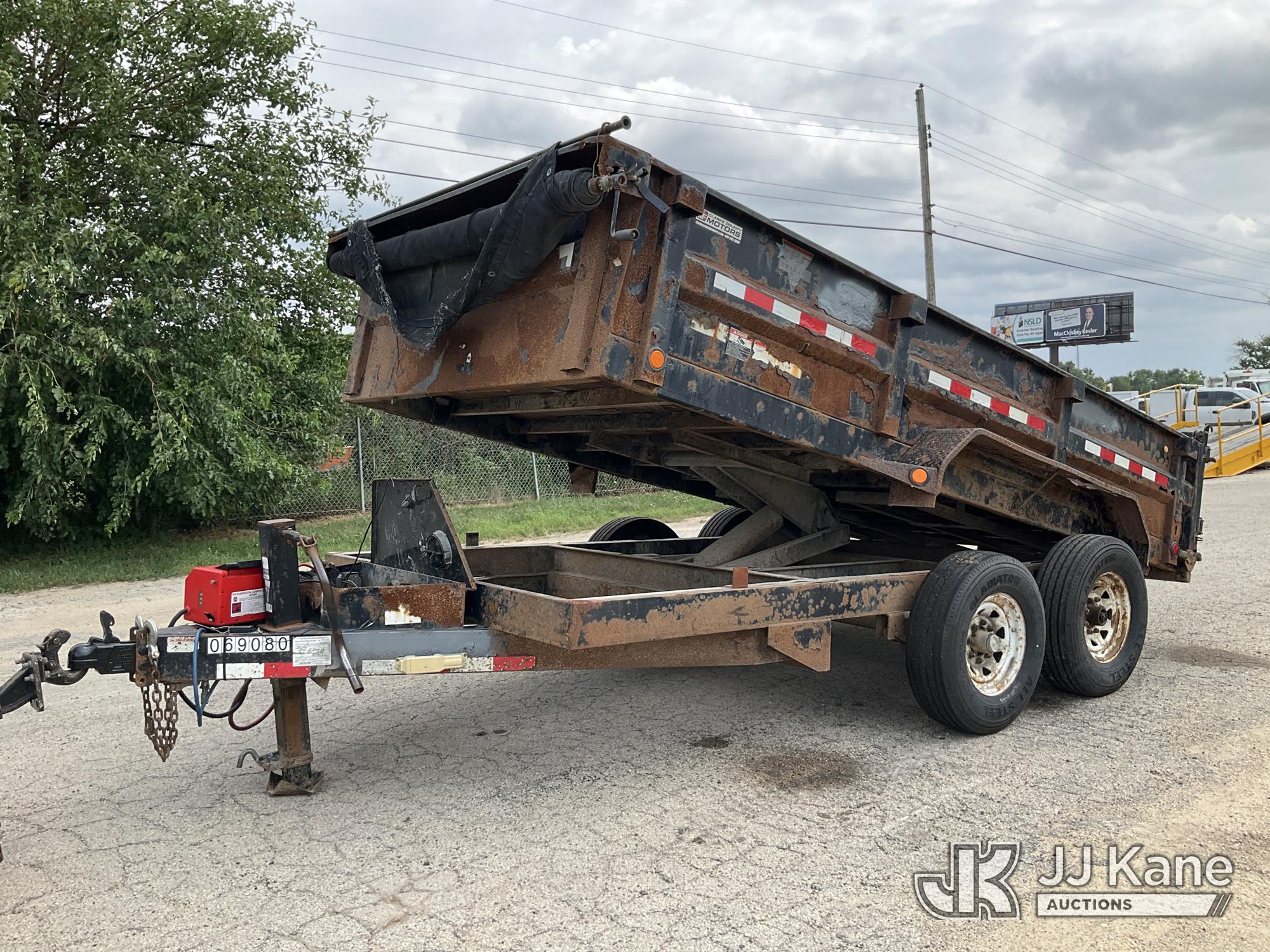 Photo of a 2016 Pj Trailers D7142