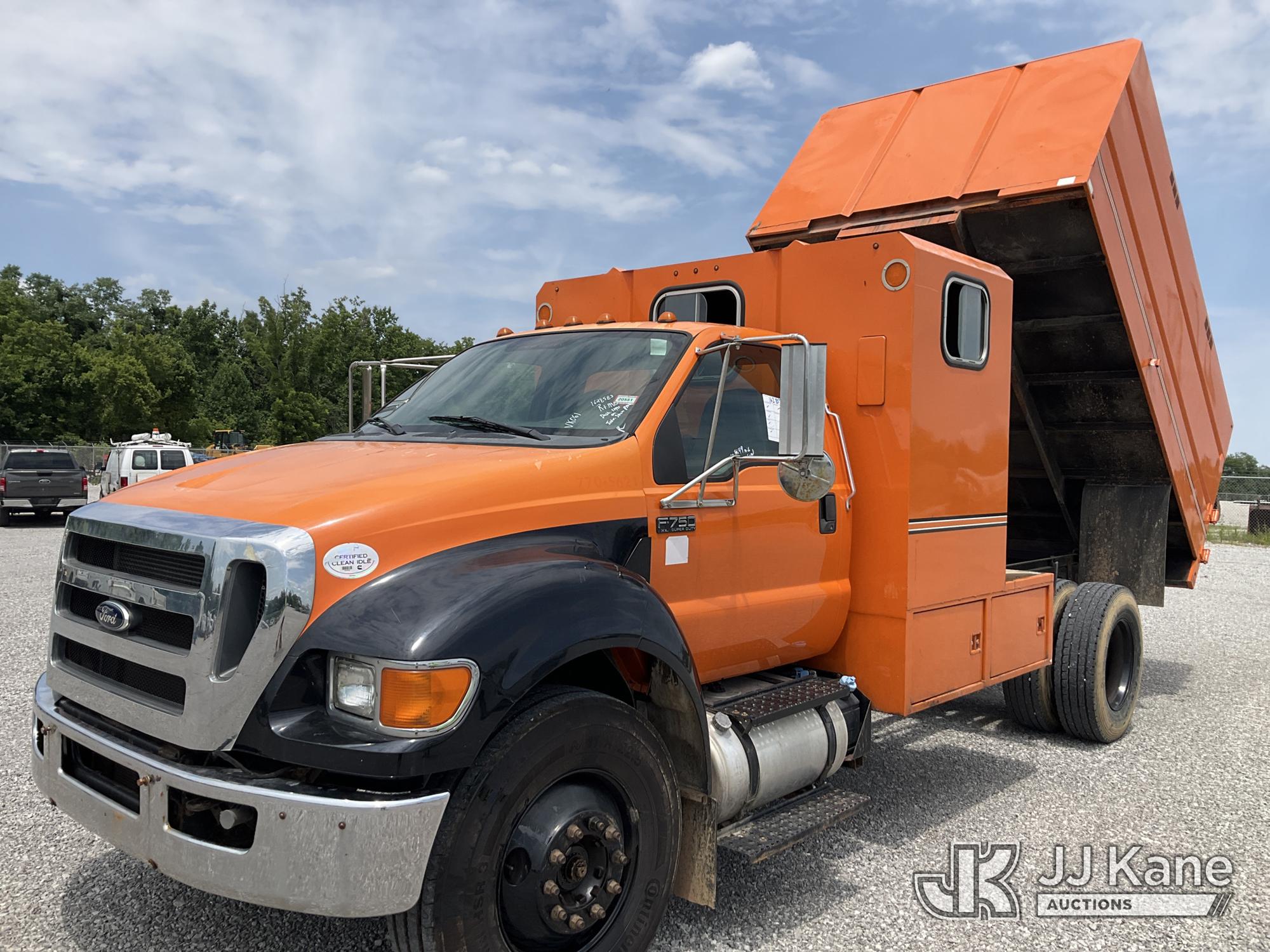 Photo of a 2015 Ford F-750