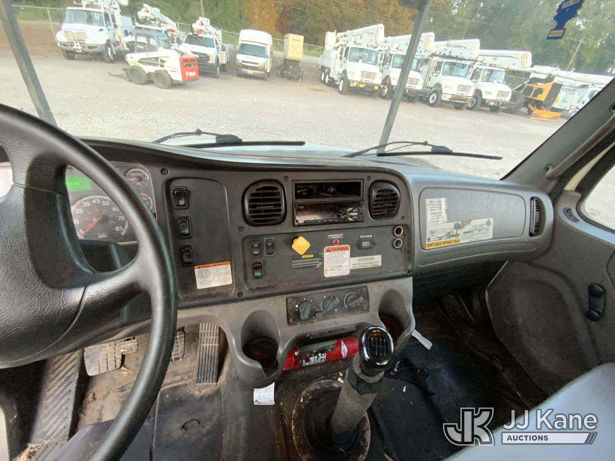 2018 Freightliner M2 106