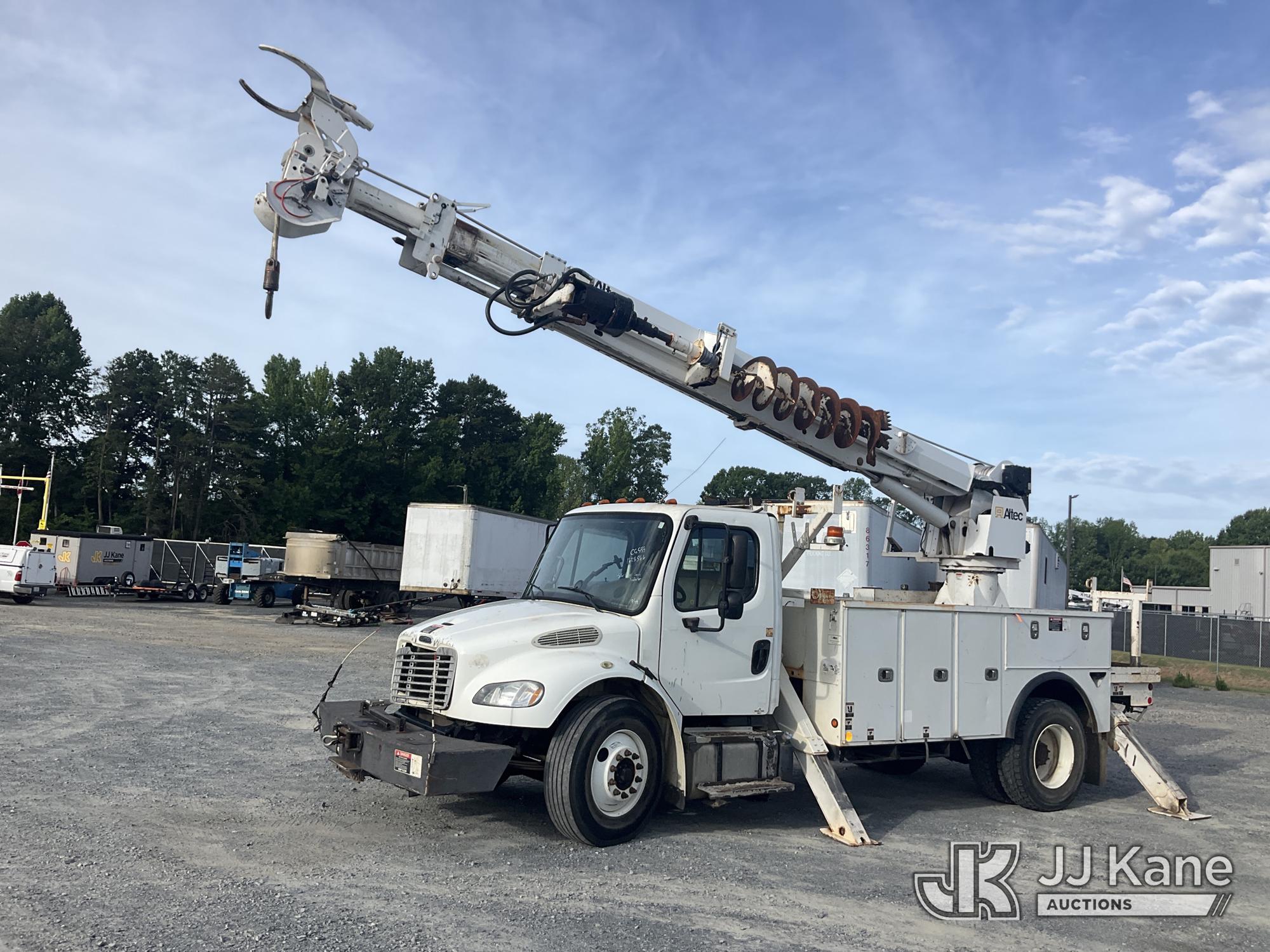 Altec DM47, Digger Derrick rear mounted on 2016 Freightliner M2 106 Utility Truck