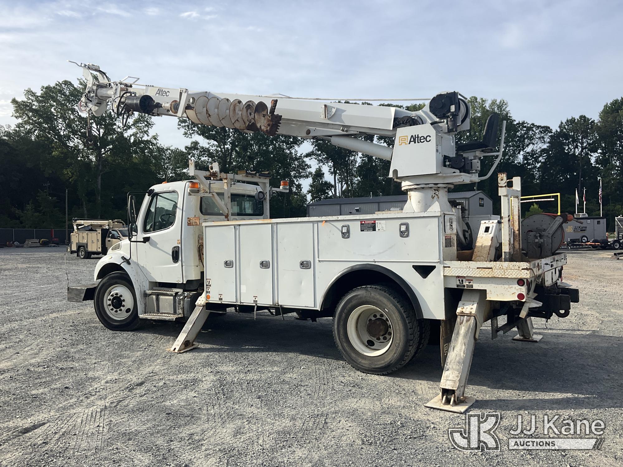 2016 Freightliner M2 106