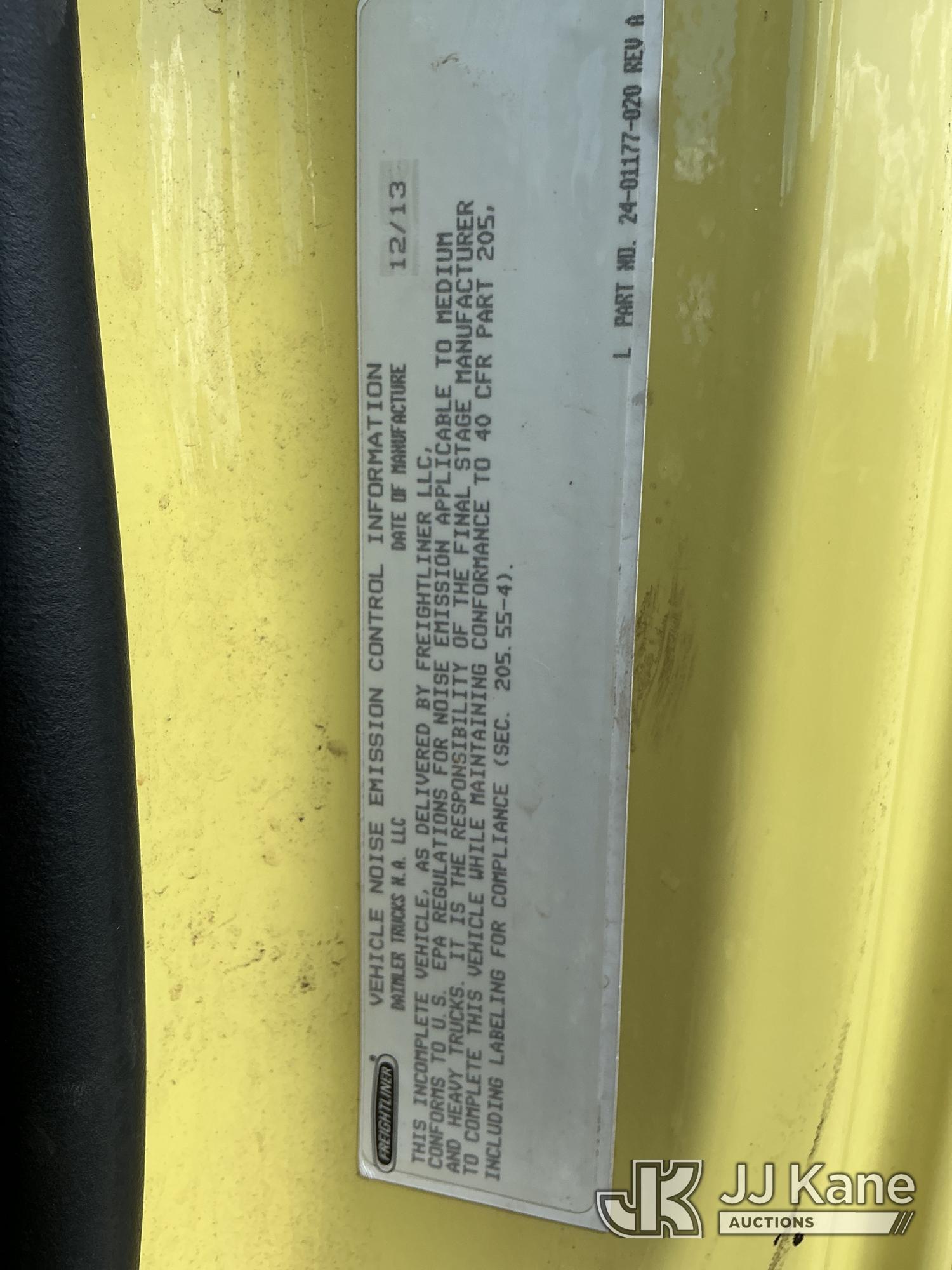 2014 Freightliner M2 106