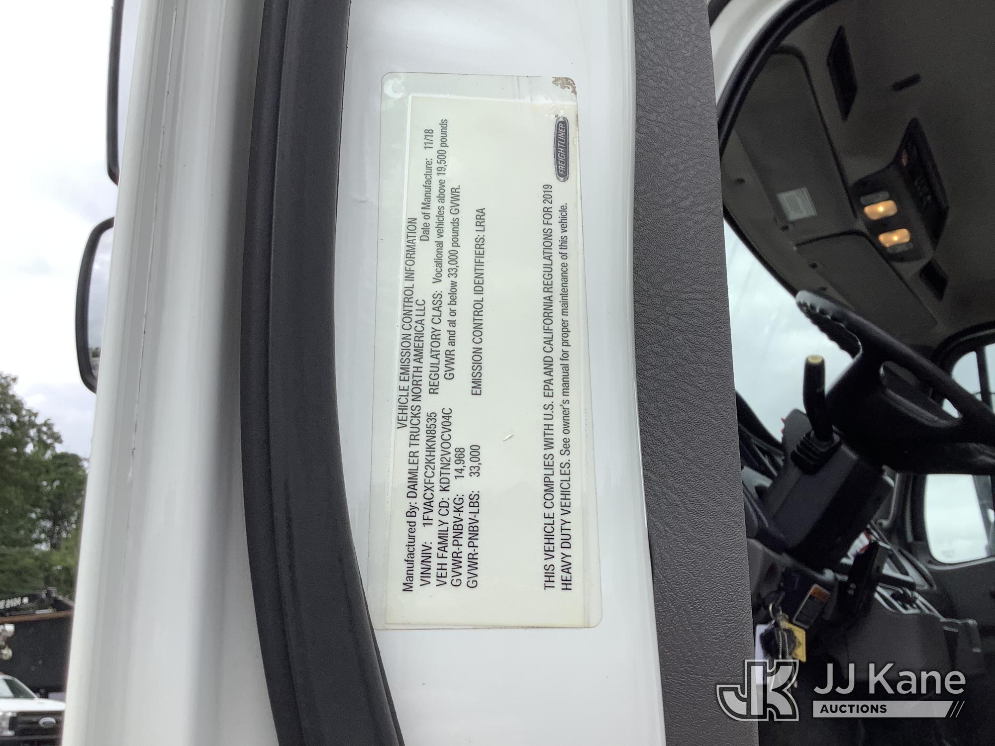 2019 Freightliner M2 106