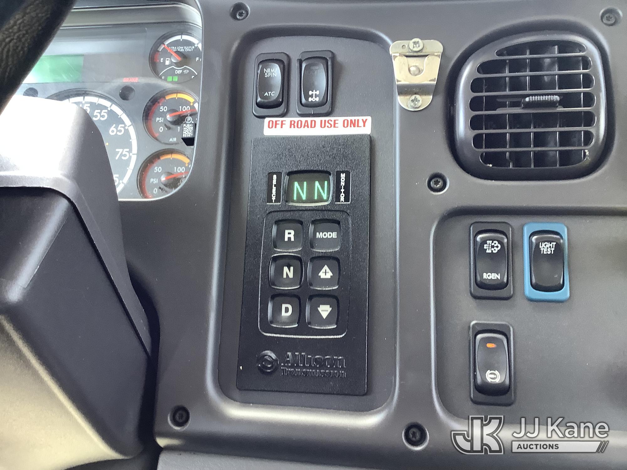 2019 Freightliner M2 106