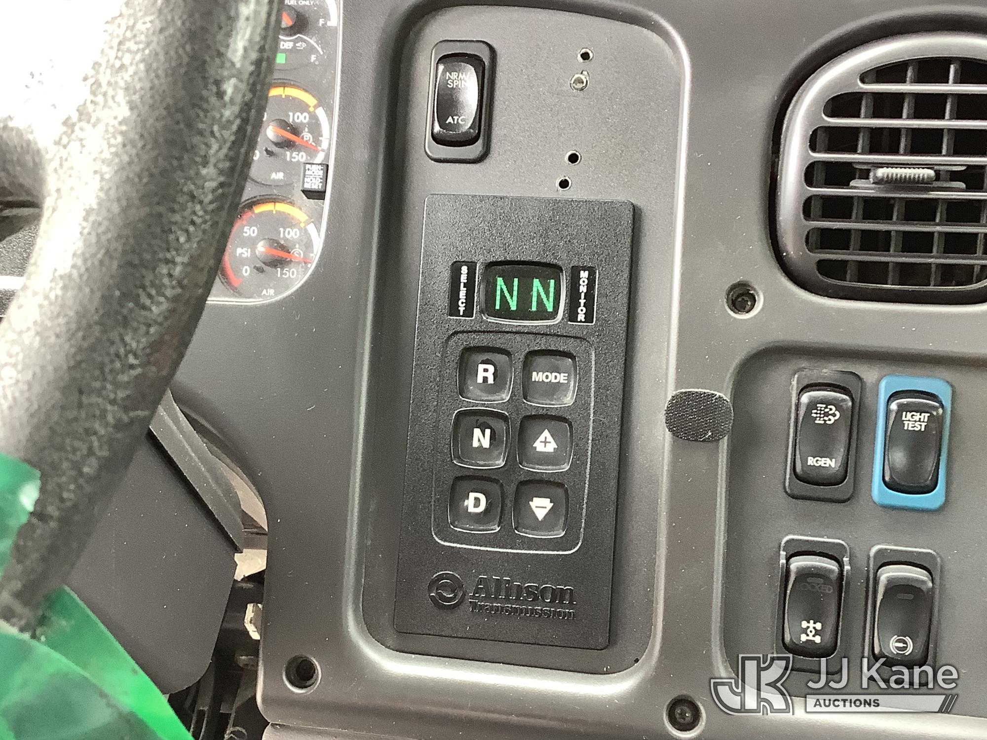2016 Freightliner M2 106