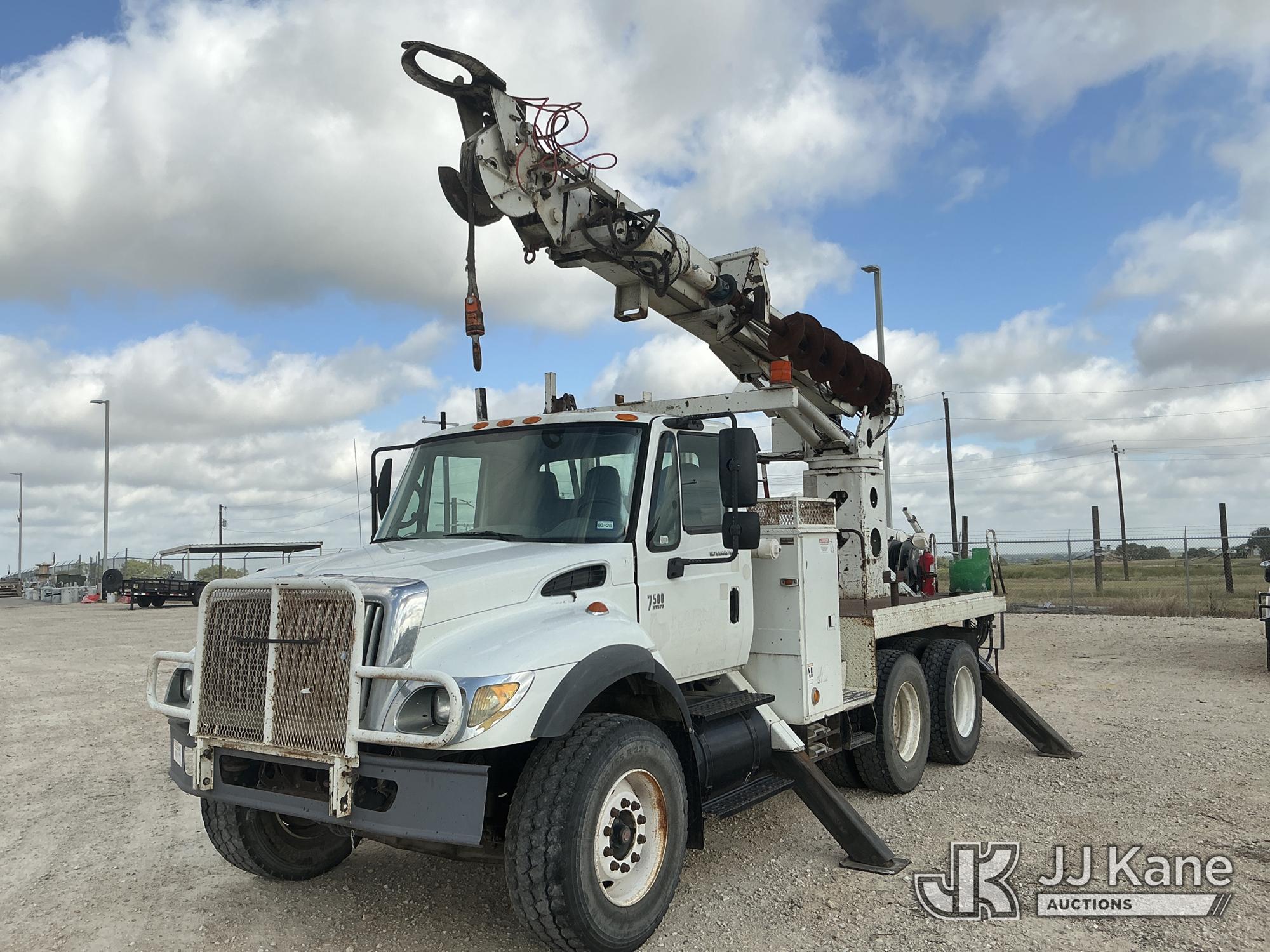 Photo of a 2007 International 7500