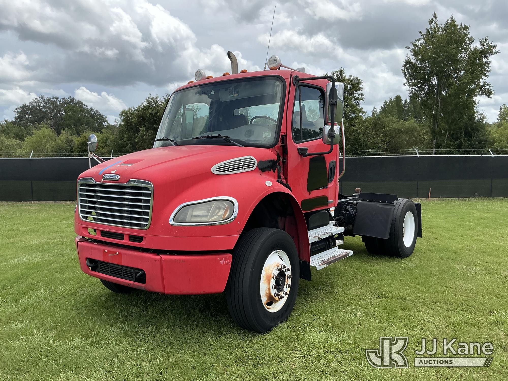 Photo of a 2008 Freightliner M2 106