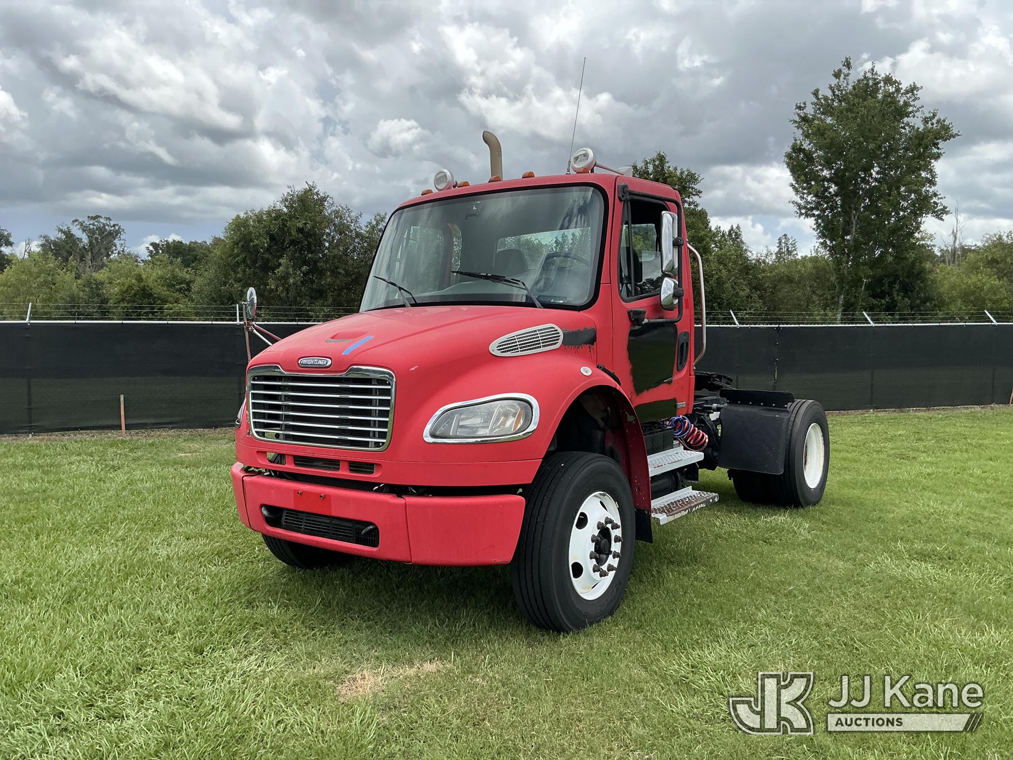 Photo of a 2009 Freightliner M2 106