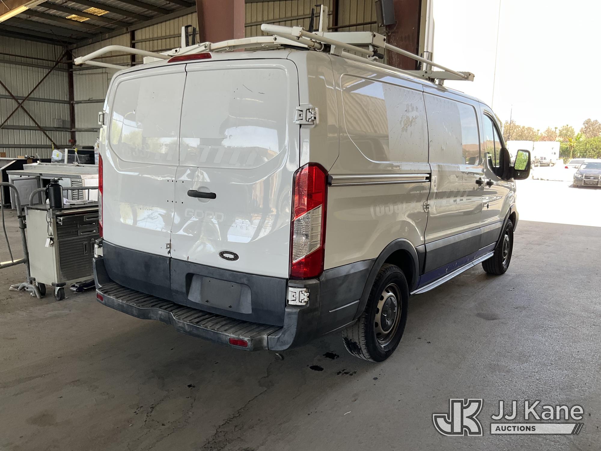 2015 Ford TRANSIT