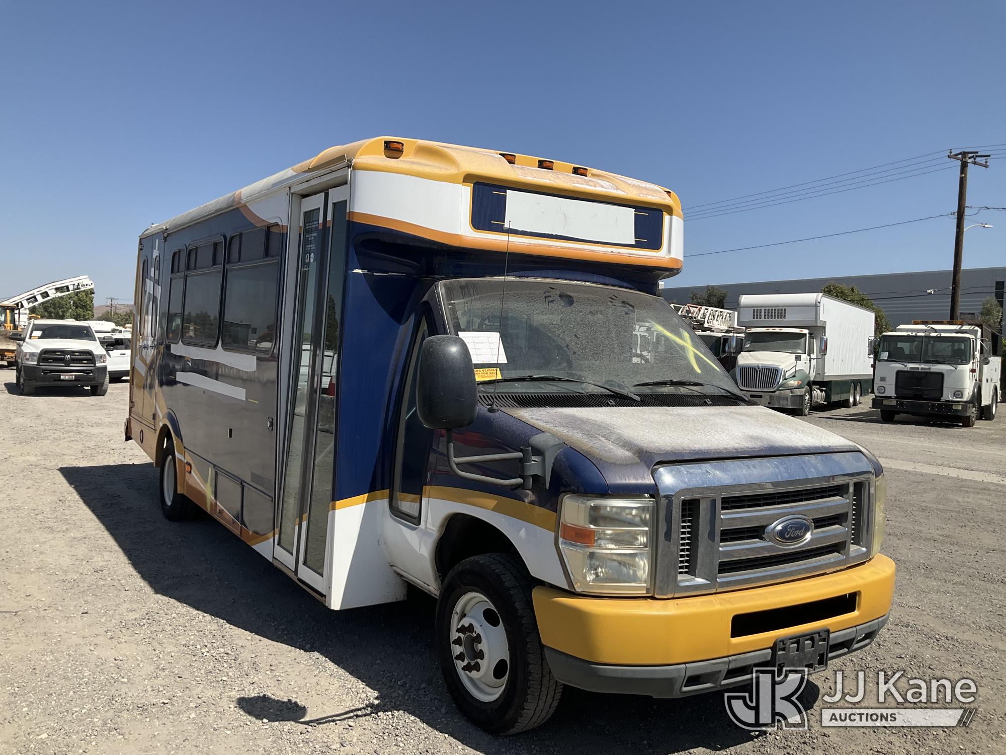2011 Ford ECONOLINE E-450