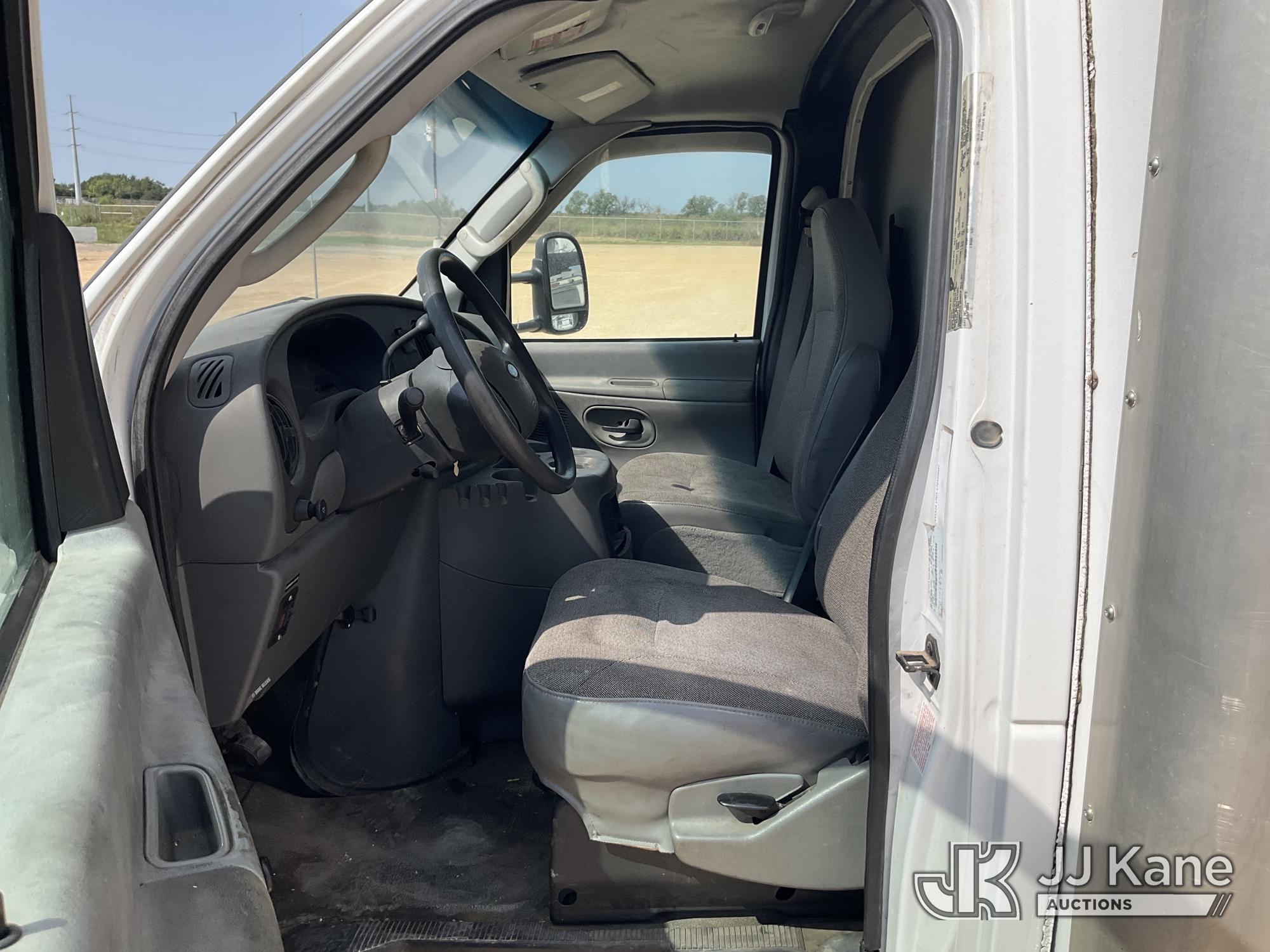 2004 Ford E450
