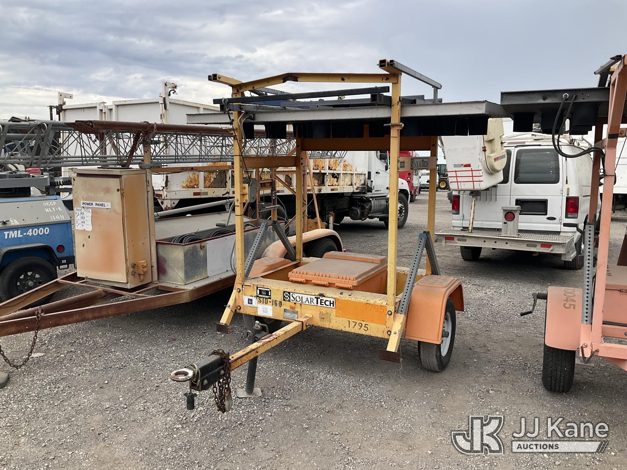 2010 SolarTech SILENT SENTINEL Portable Arrow Board