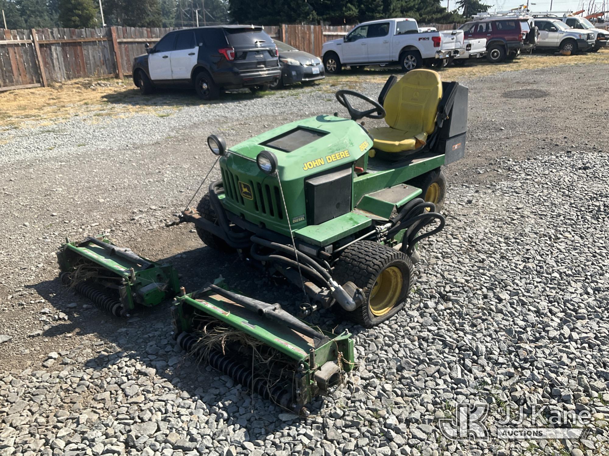 Photo of a 2001 John Deere 2653A