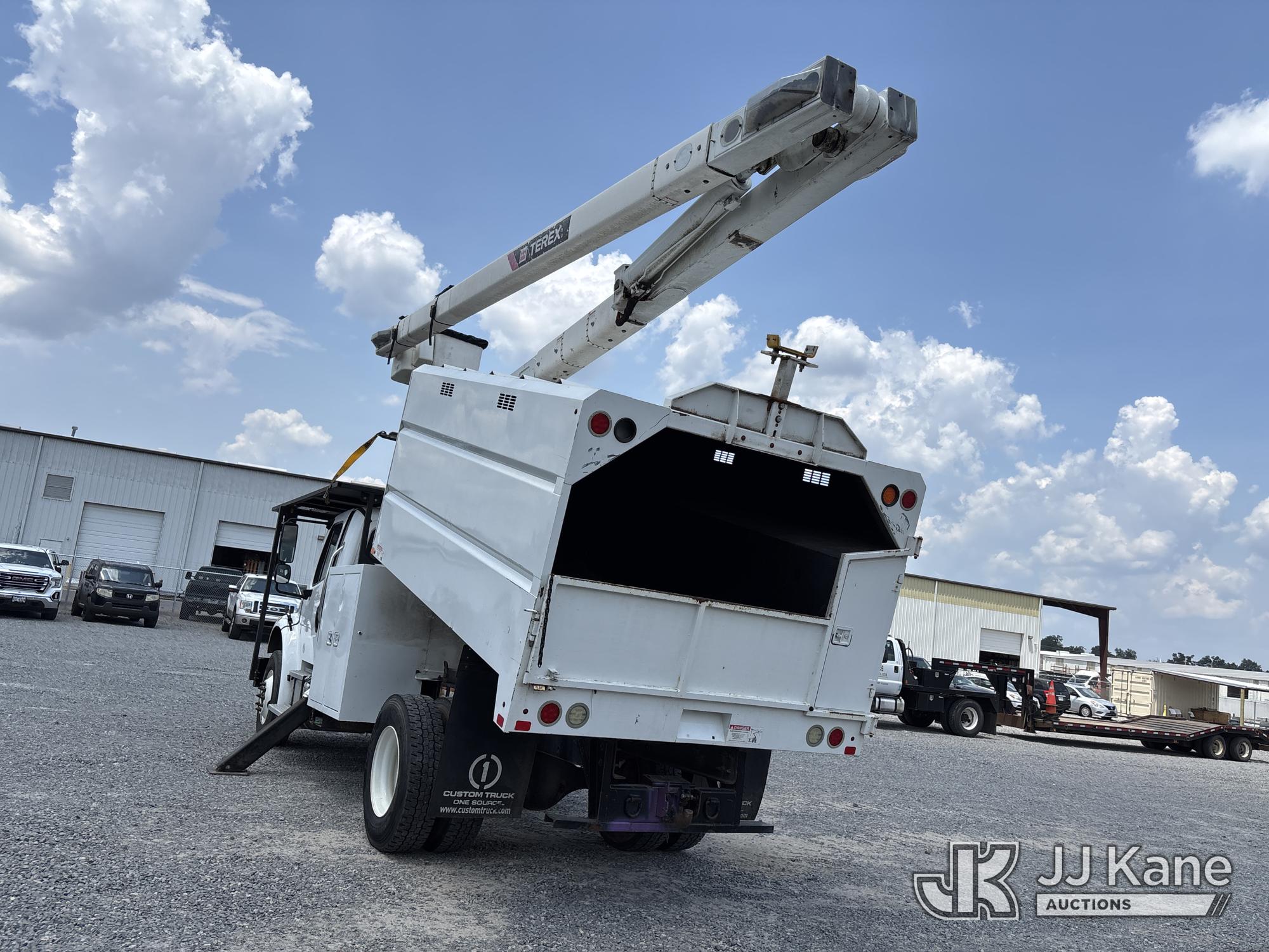 2020 Freightliner M2 106