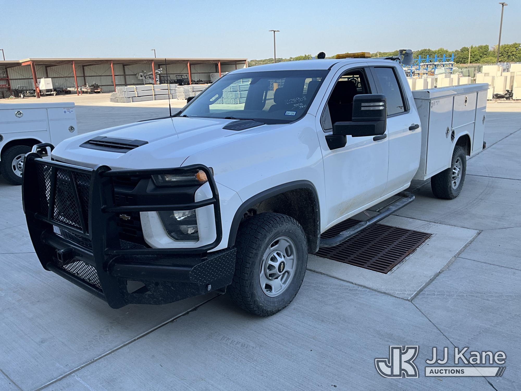 2020 Chevrolet Silverado 2500HD 4x4 Extended-Cab Service Truck, Cooperative Owned