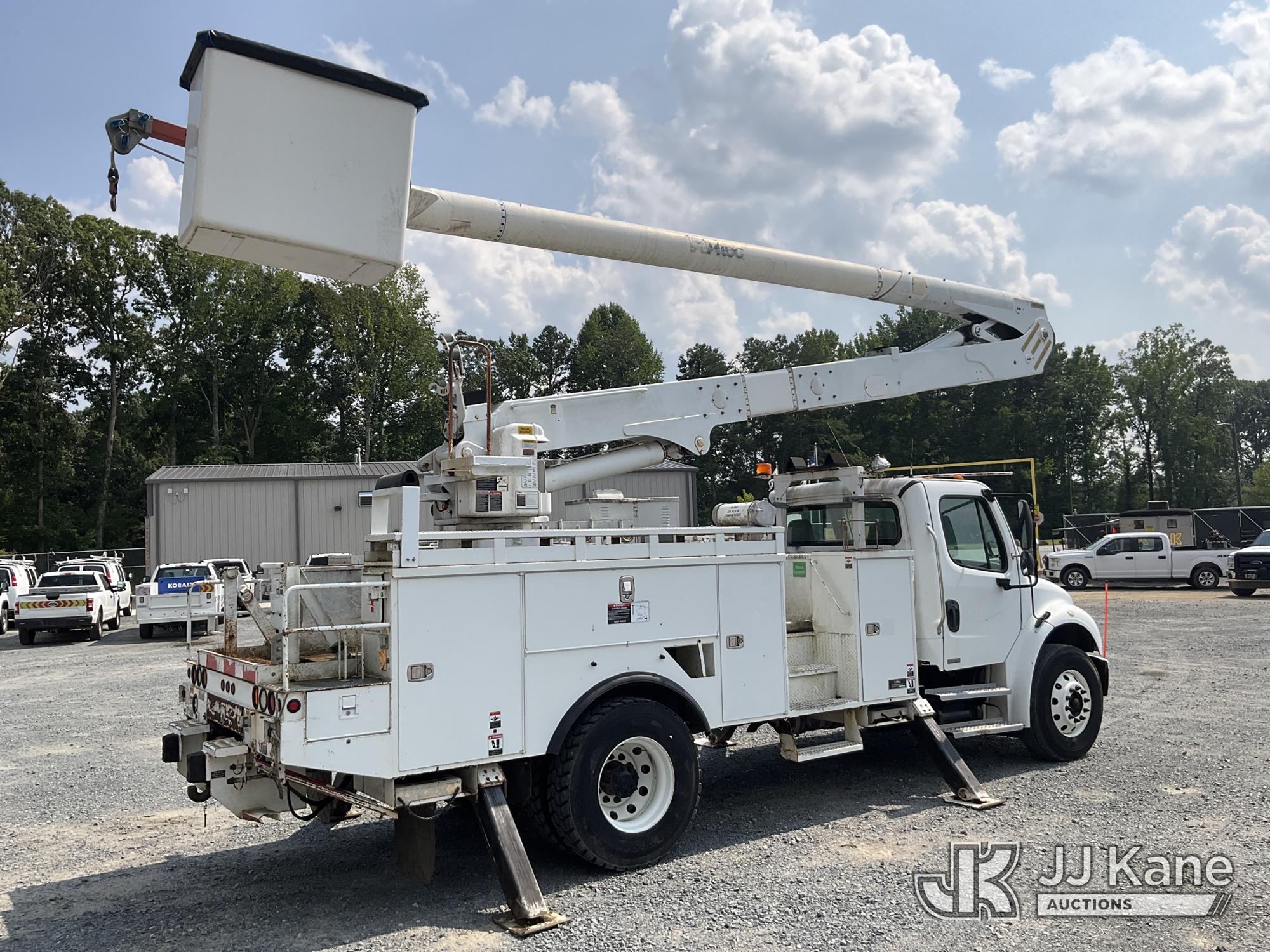 2010 Freightliner M2 106