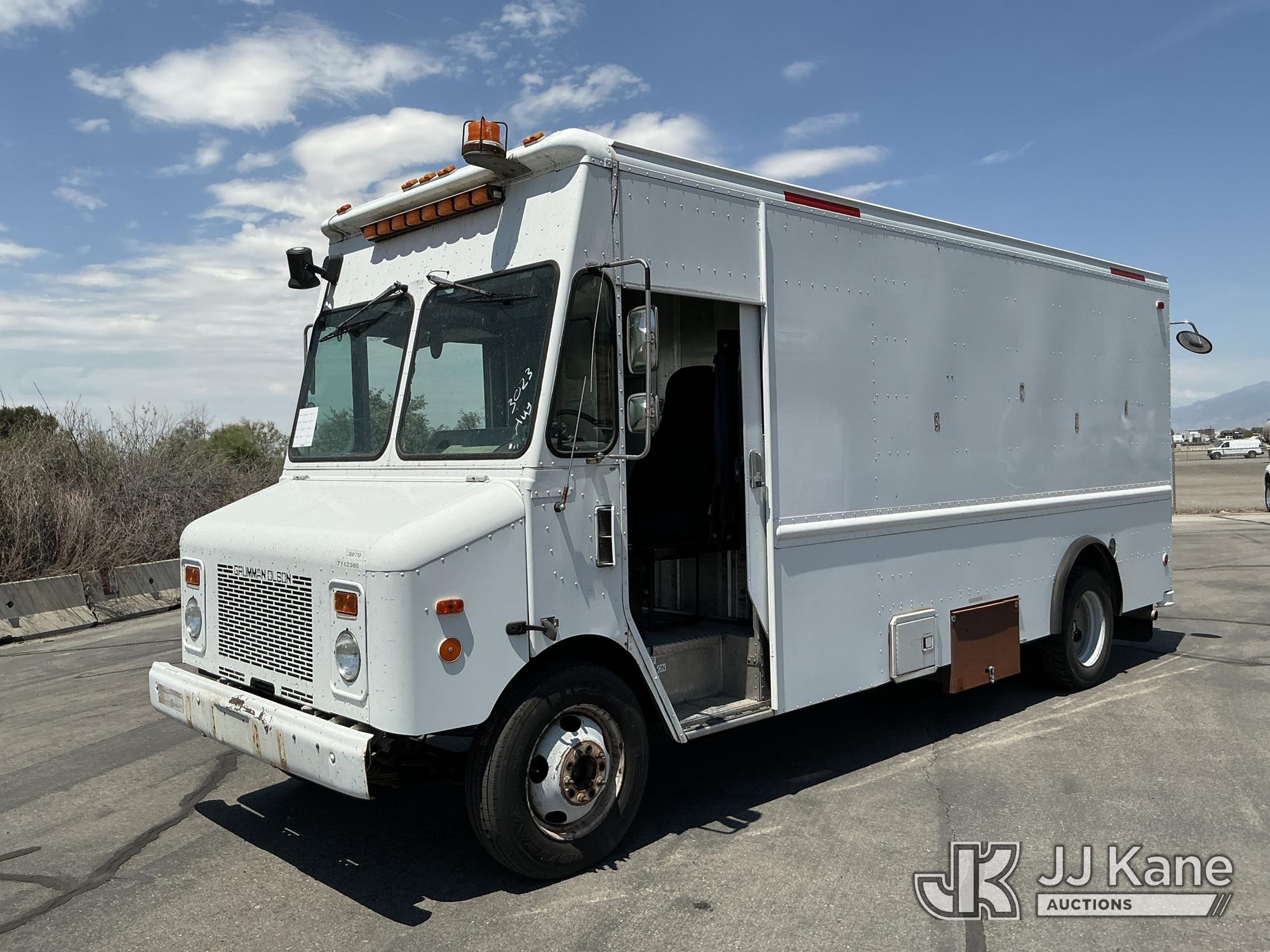 Photo of a 1999 GMC P3500