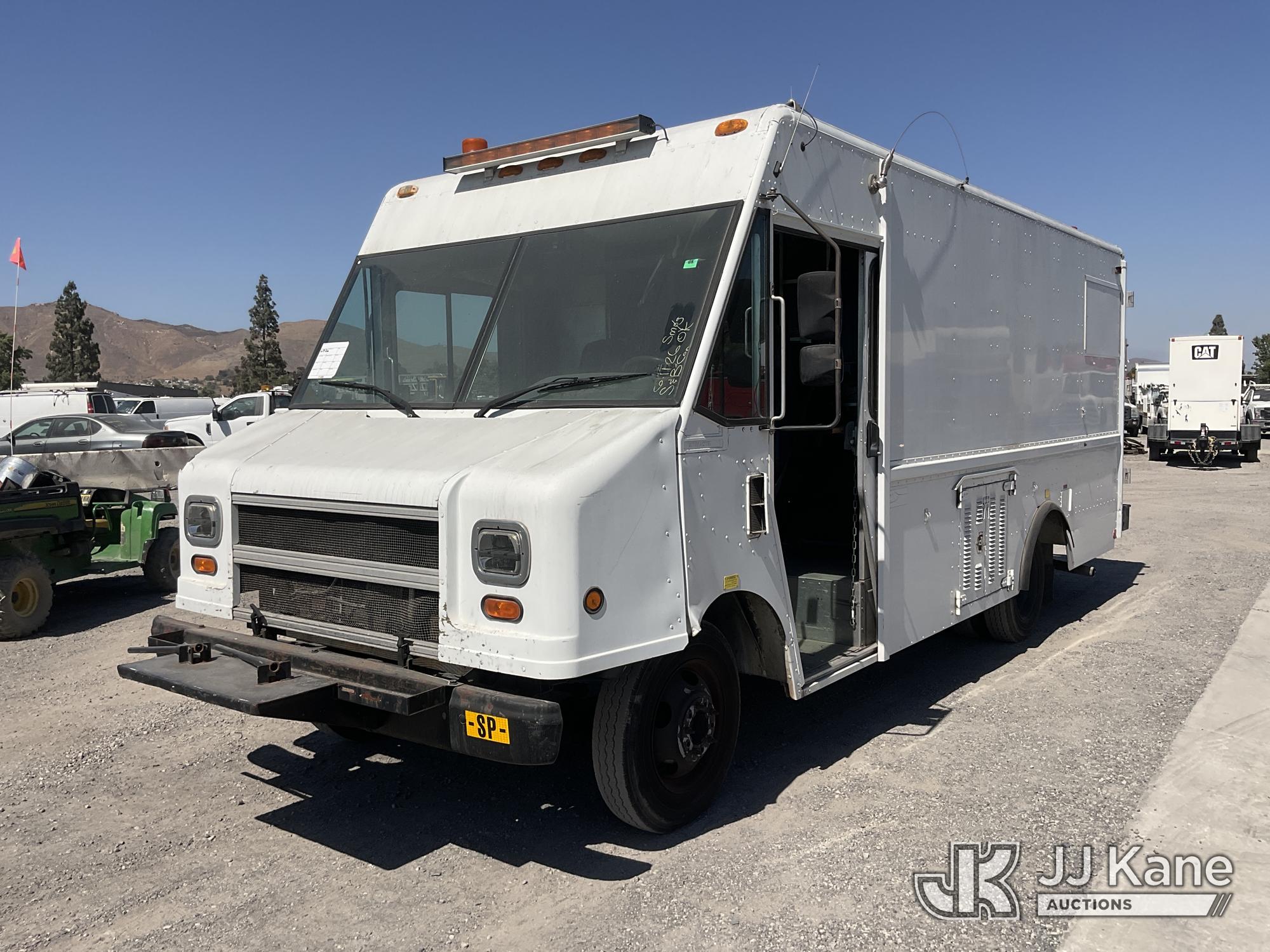 Photo of a 2002 Workhorse P42