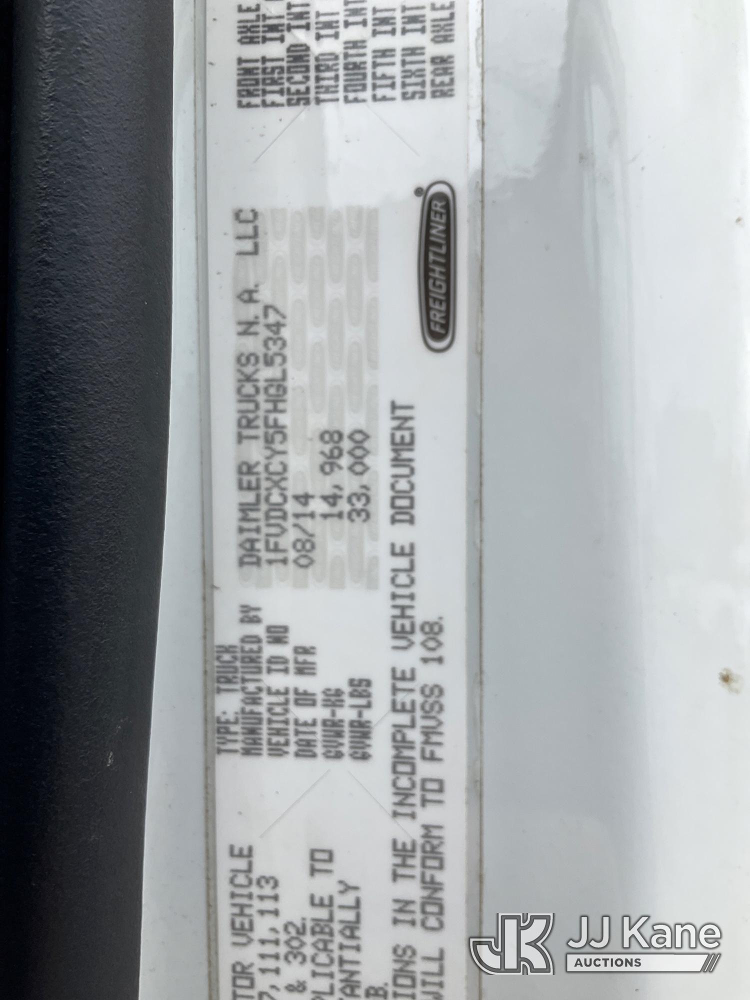 2015 Freightliner M2 106 4x4