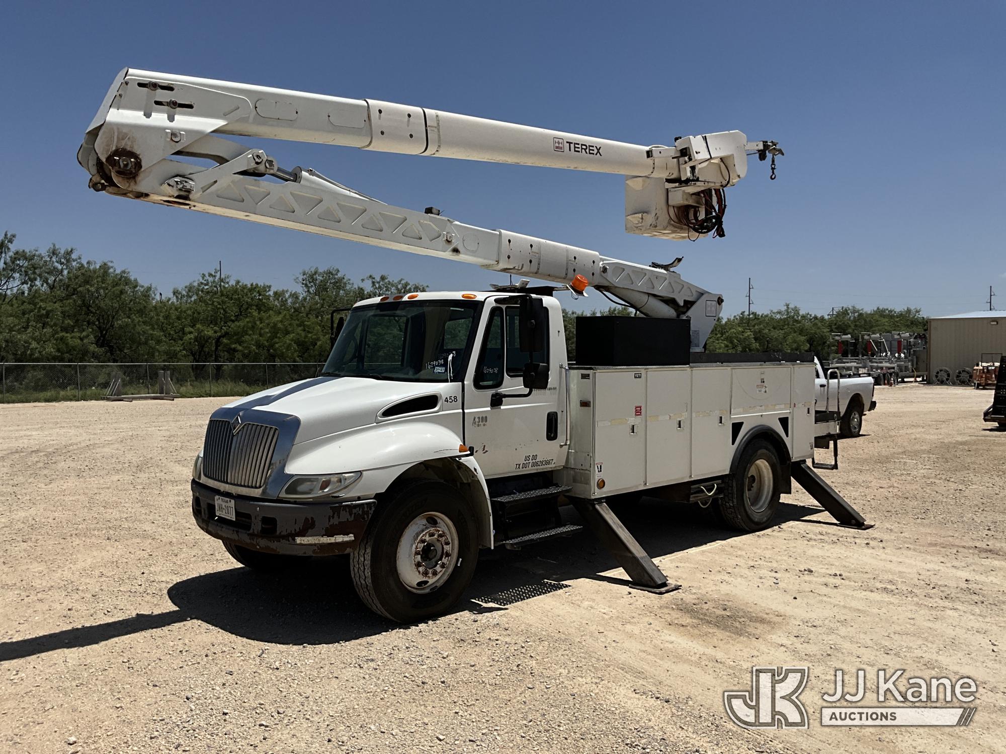 Photo of a 2007 International 4300