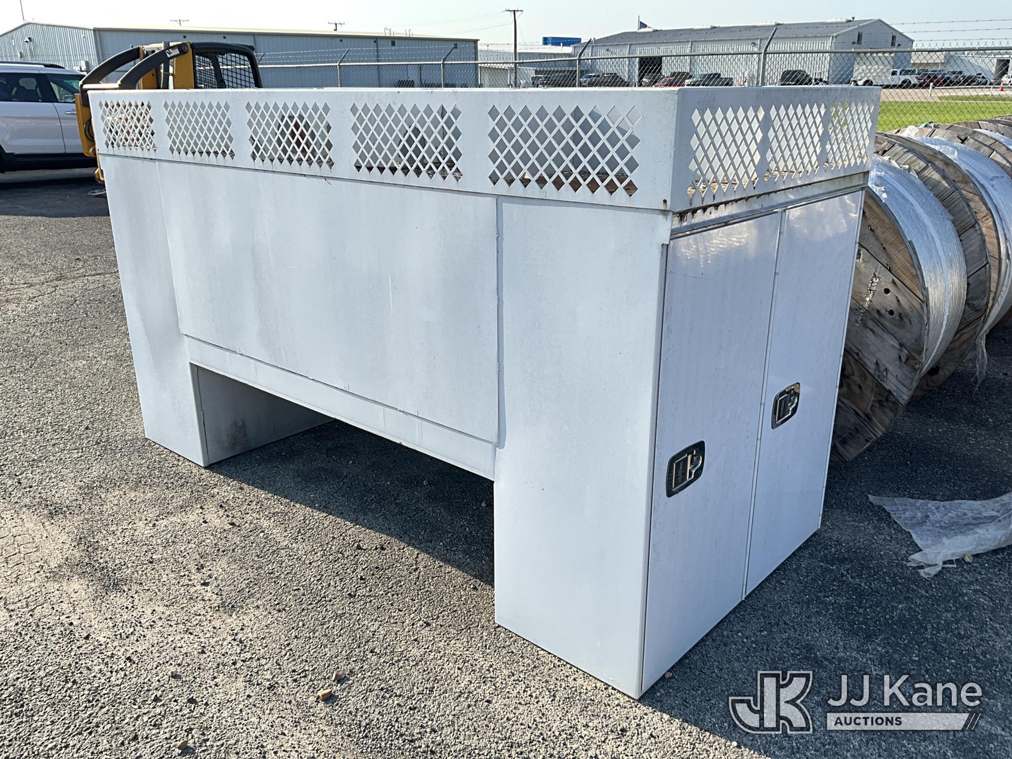 Altec Truck Tool Box NOTE: This unit is being sold AS IS/WHERE IS via Timed Auction and is located in Sallisaw