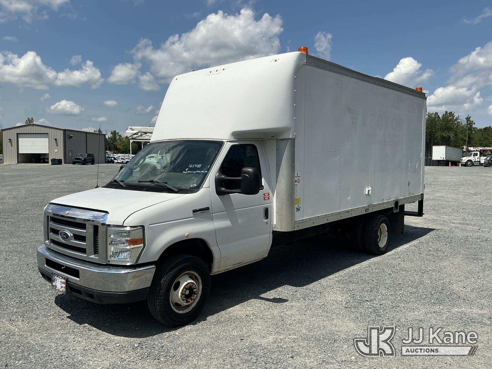 2016 Ford Econoline E450 Cutaway Van