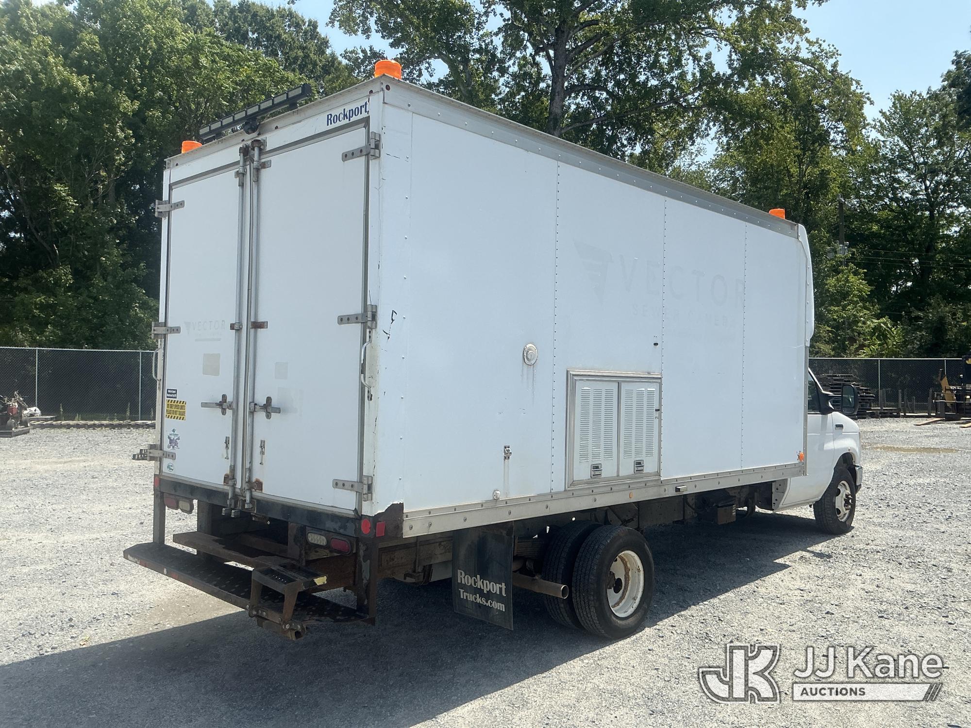 2016 Ford E450