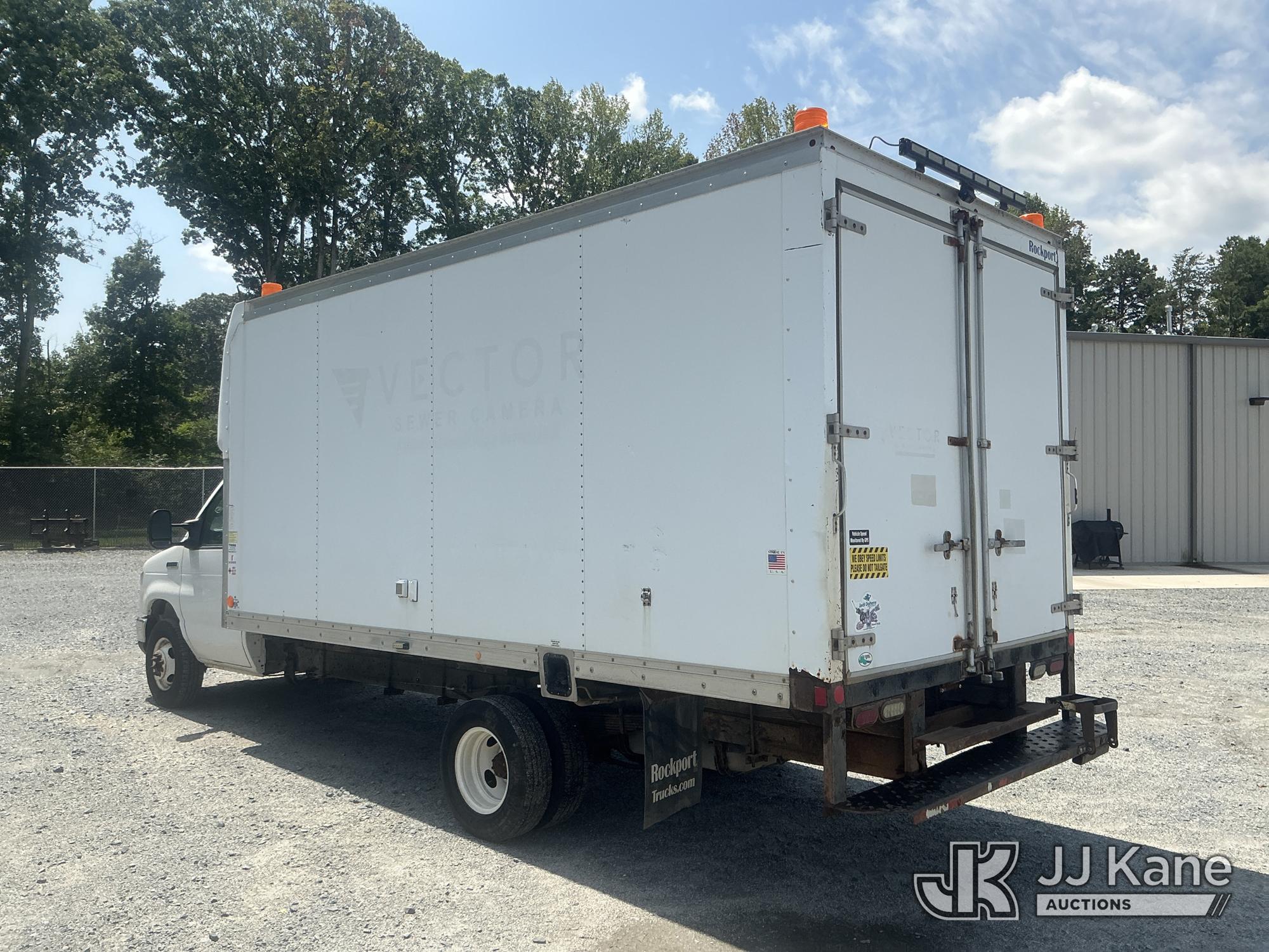 2016 Ford E450