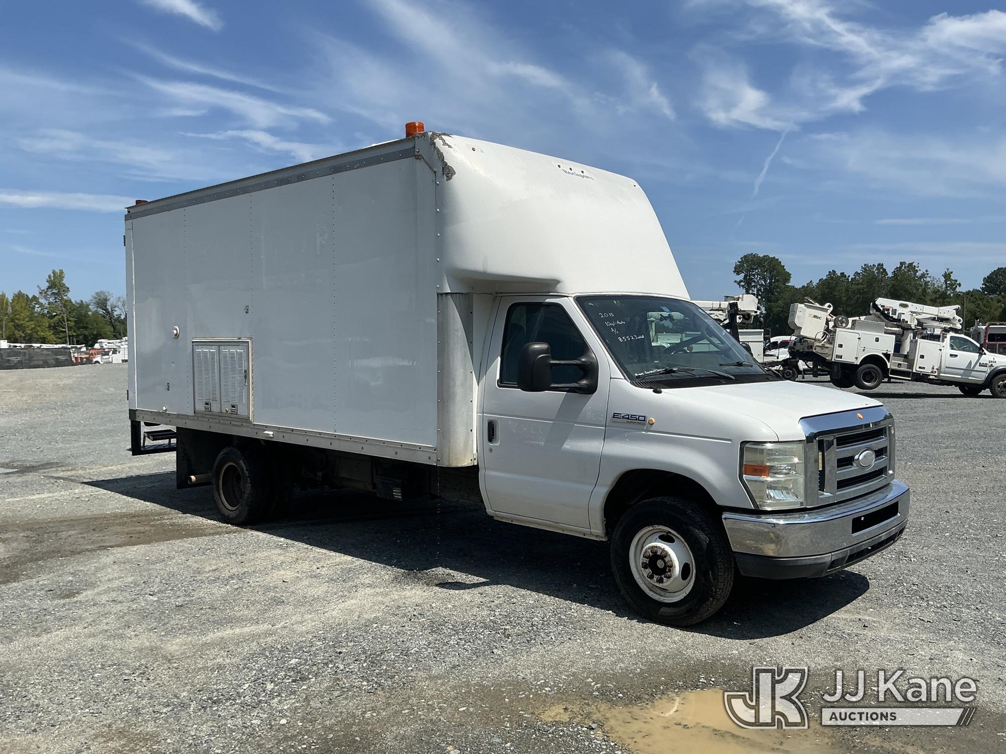 2015 Ford E450