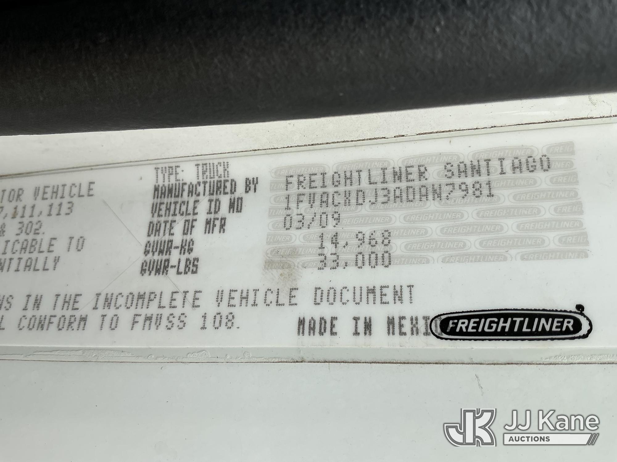 2010 Freightliner M2 106