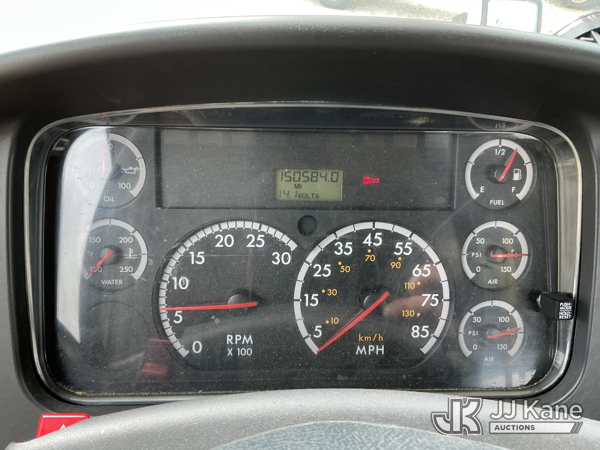 2010 Freightliner M2 106