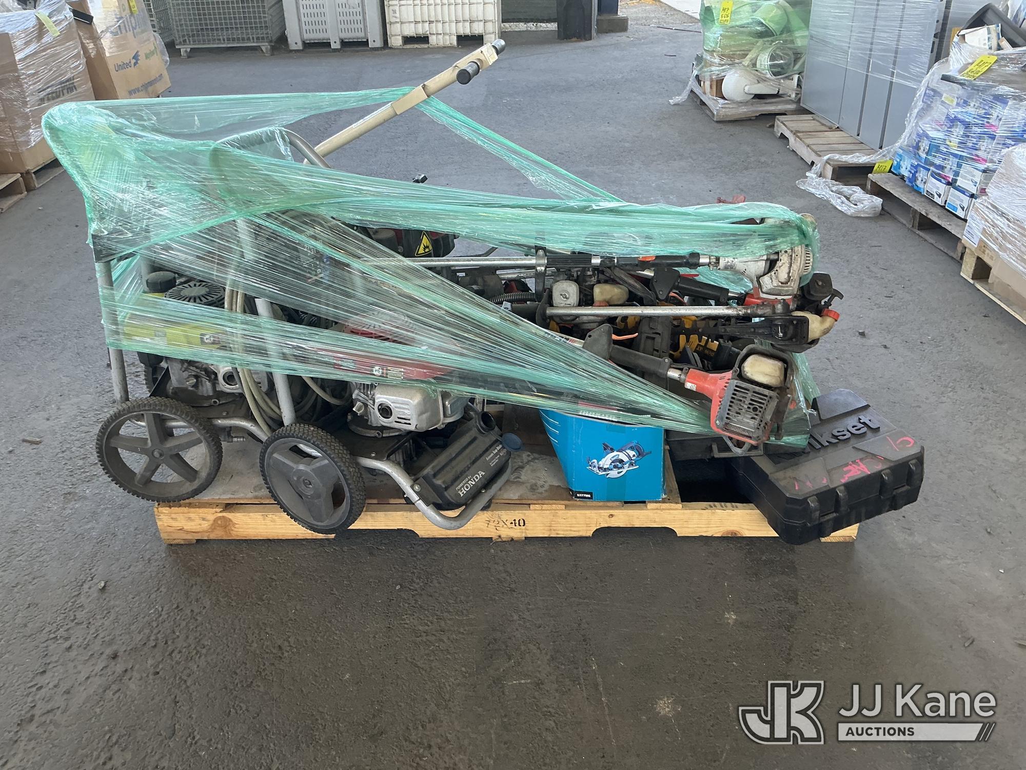 (1 Pallet) Lawn Equipment & Tools (Used) NOTE: This unit is being sold AS IS/WHERE IS via Timed Auction and is located in Jurupa Valley
