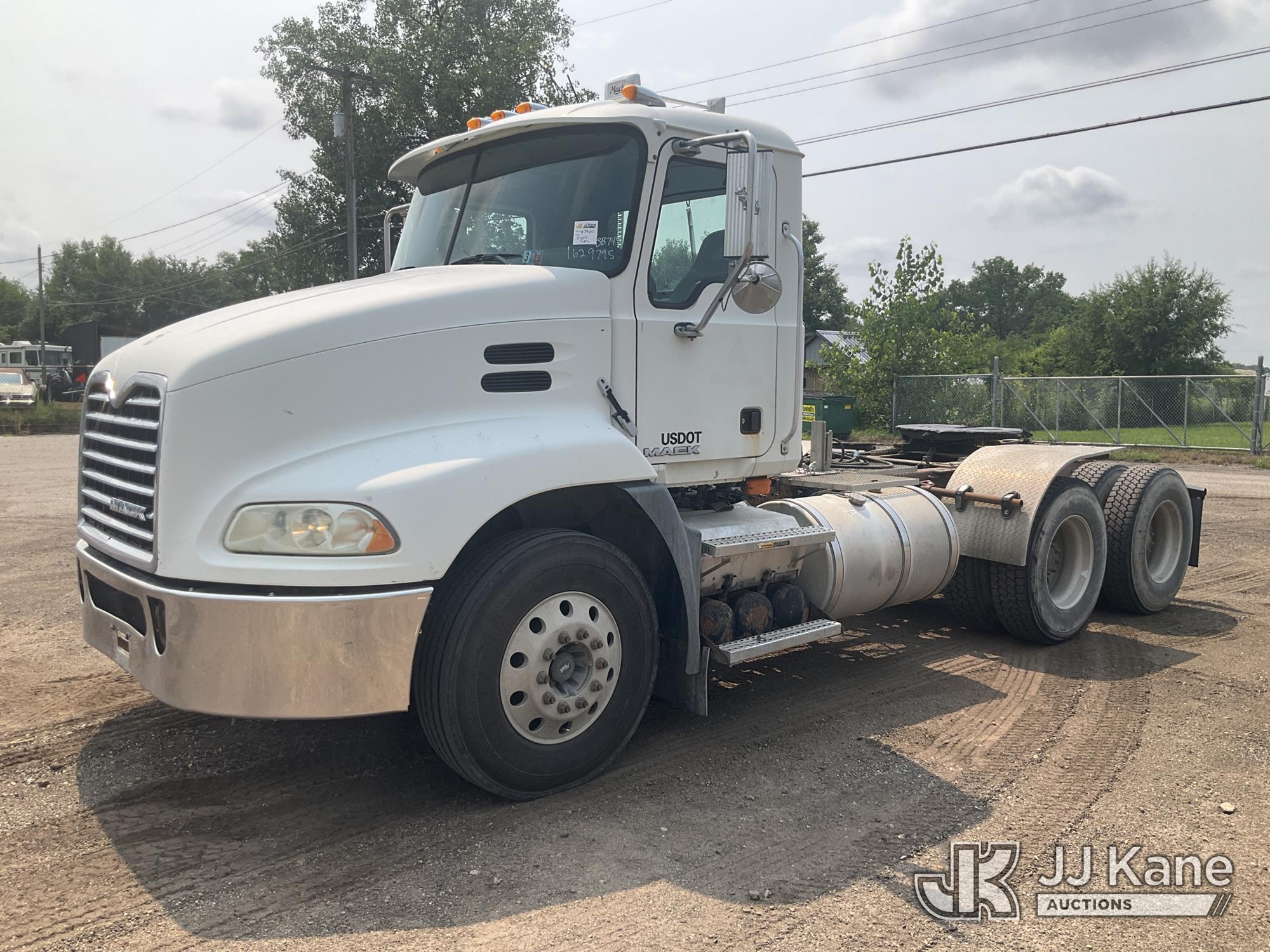 2008 Mack CXU613