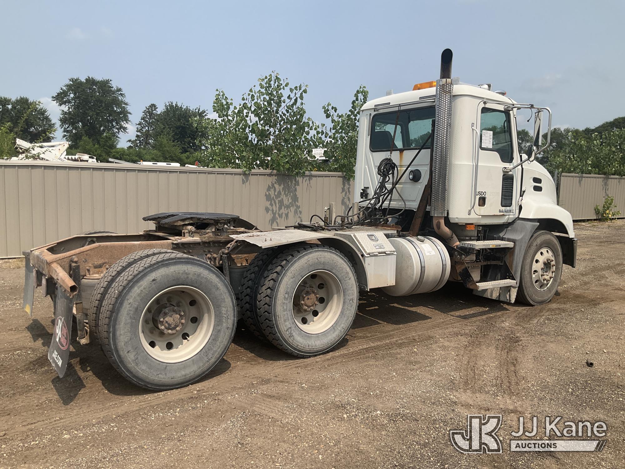 2008 Mack CXU613