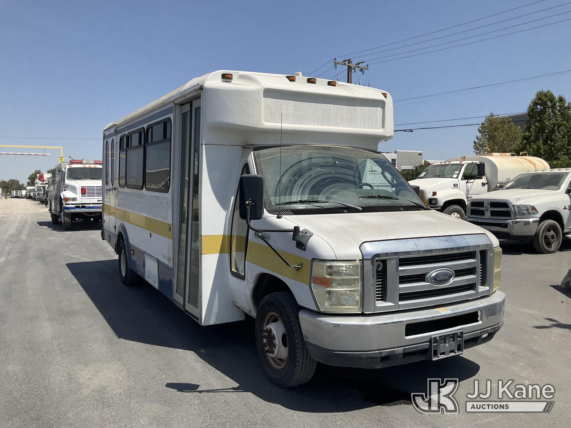 2010 Ford ECONOLINE E-450
