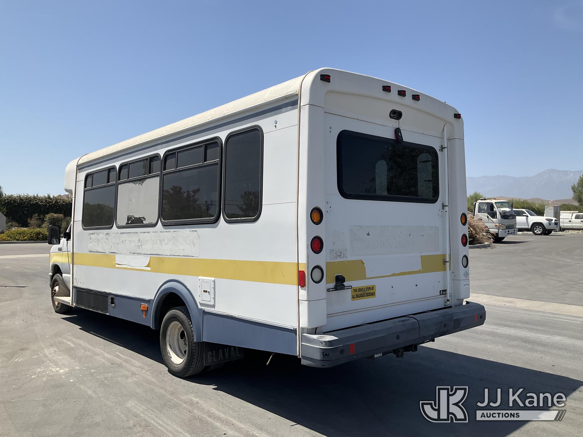 2010 Ford ECONOLINE E-450