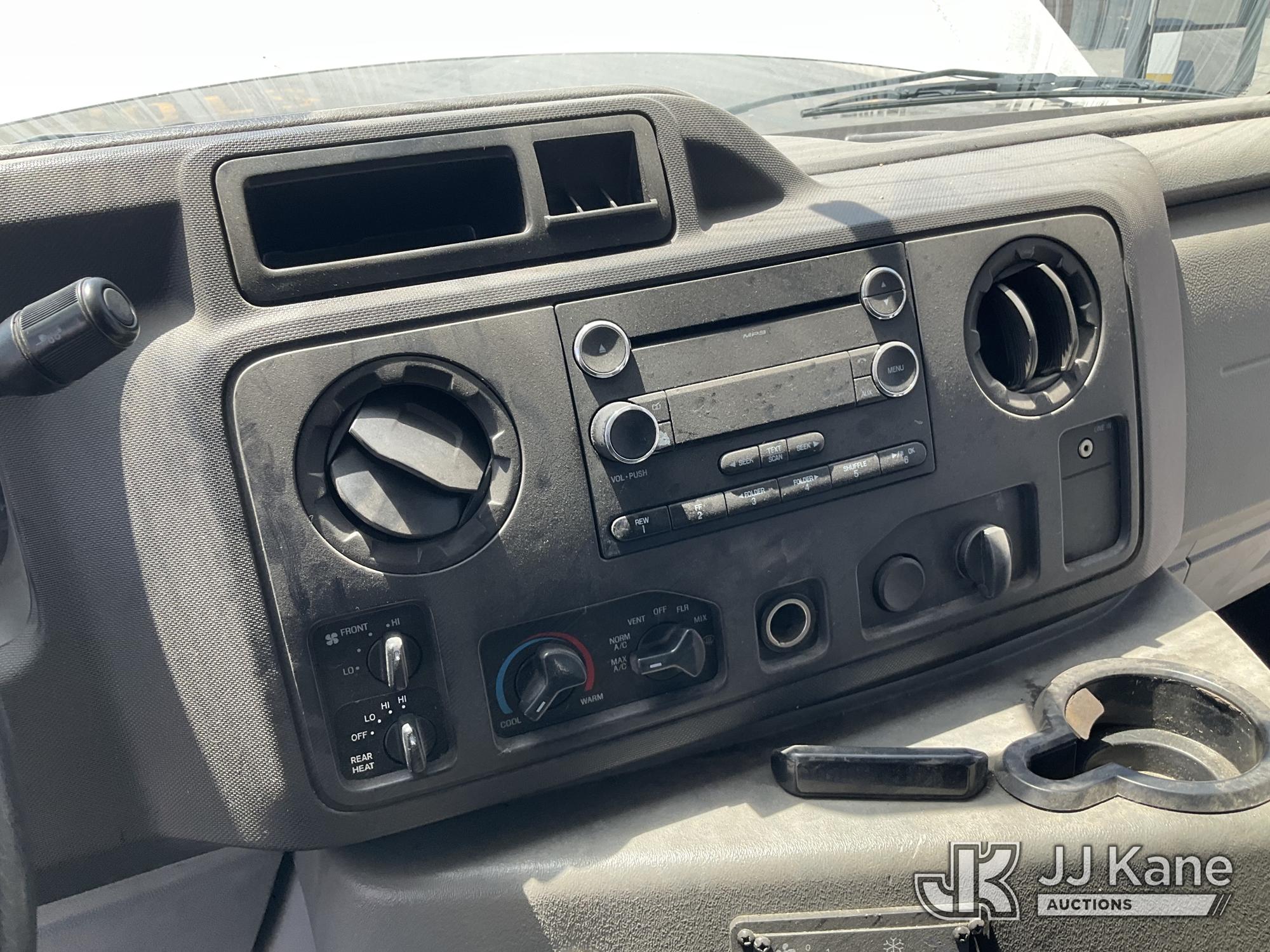 2010 Ford ECONOLINE E-450