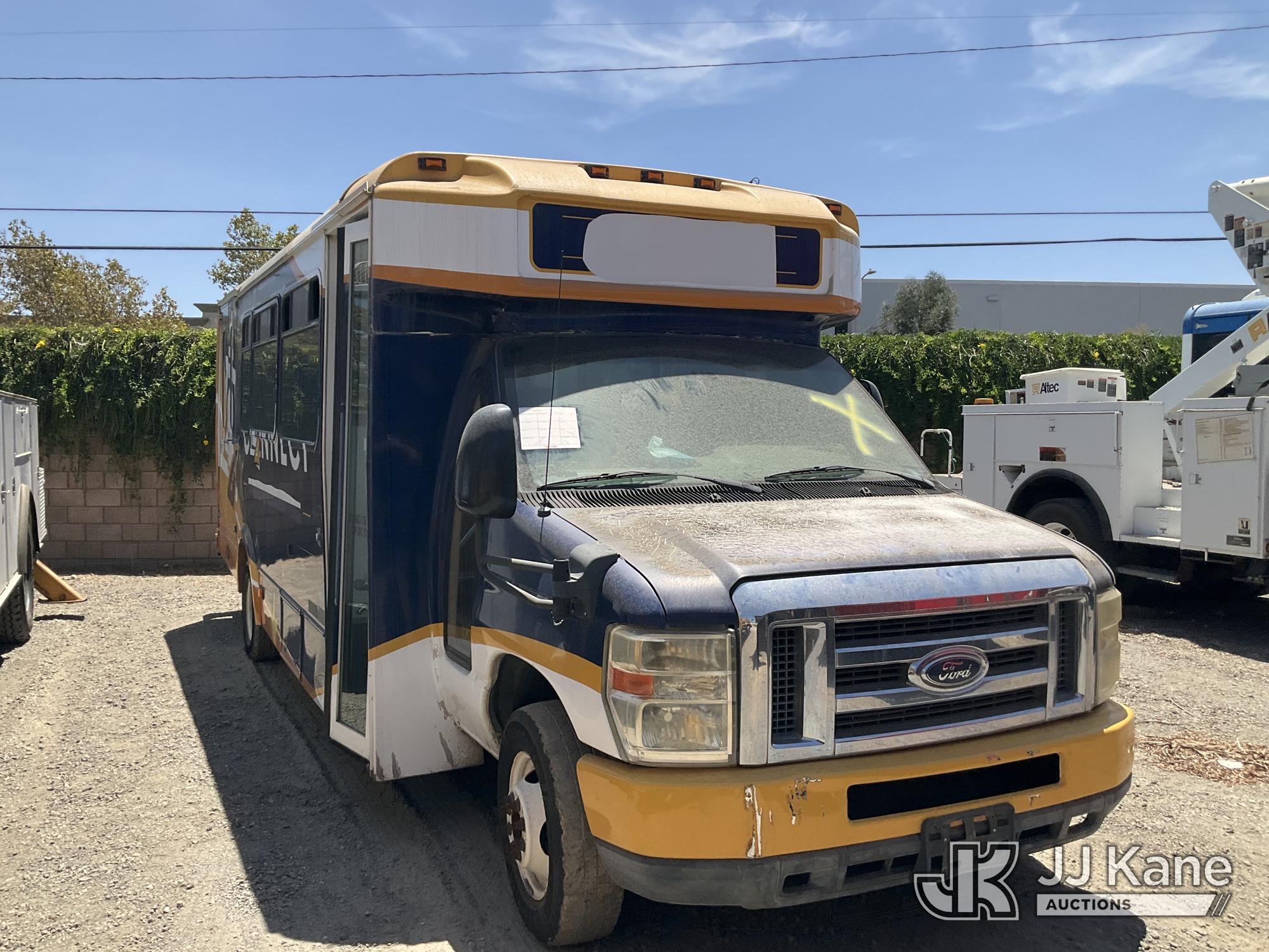 2011 Ford ECONOLINE E-450