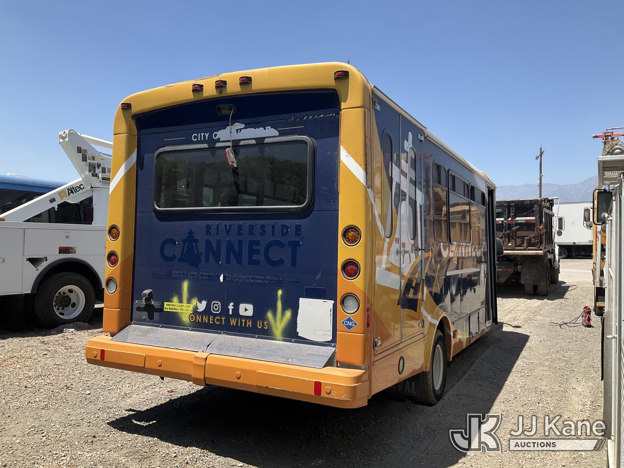 2011 Ford ECONOLINE E-450