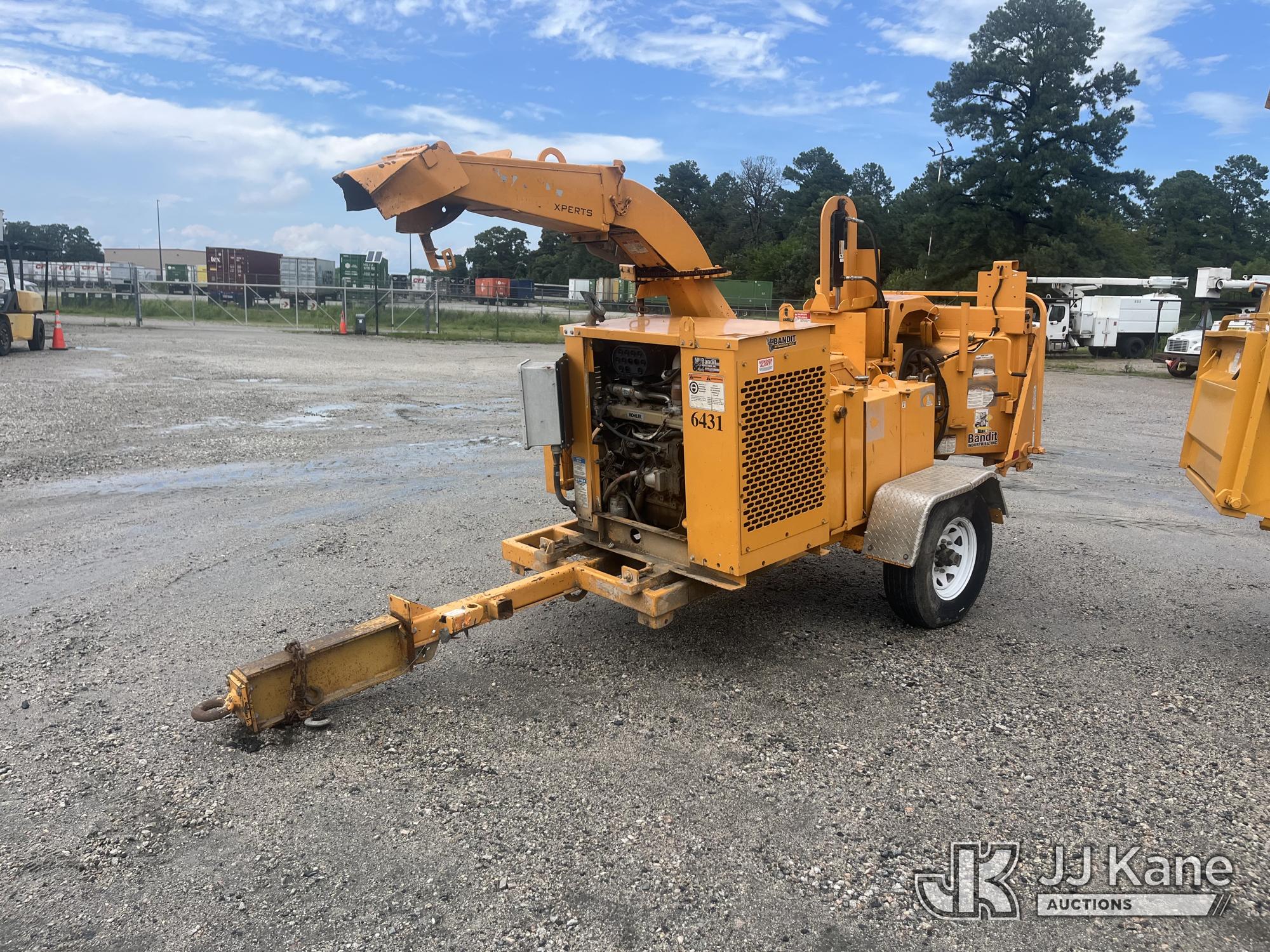 2016 Bandit 990XP Chipper (12in Drum)