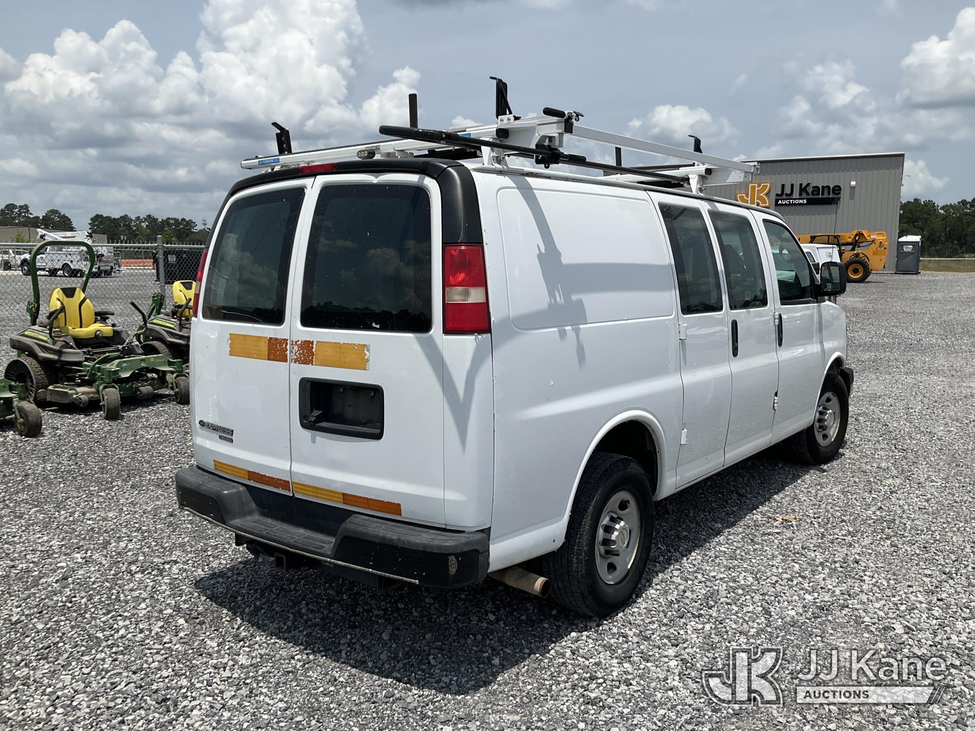 2013 Chevrolet EXPRESS 2500