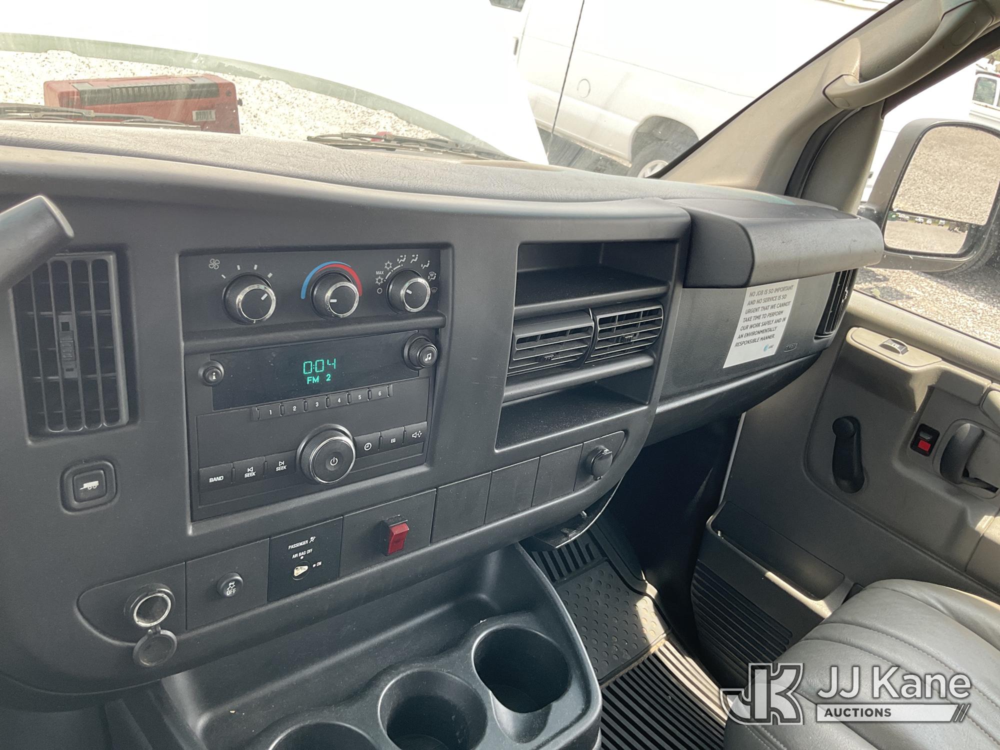 2013 Chevrolet EXPRESS 2500