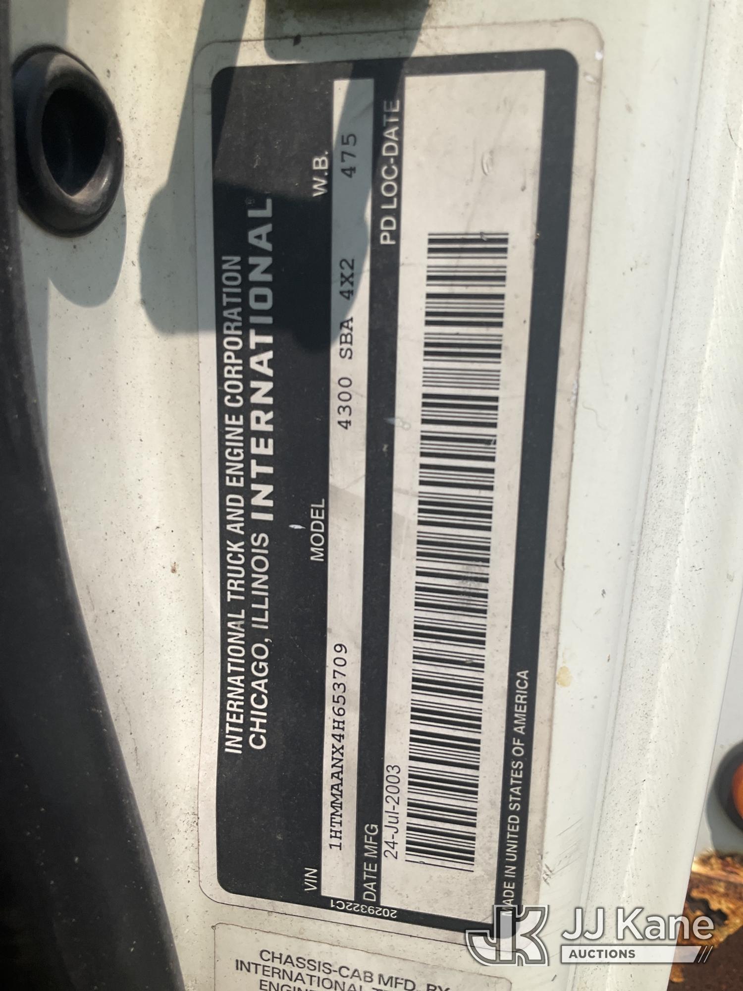 2004 International 4300