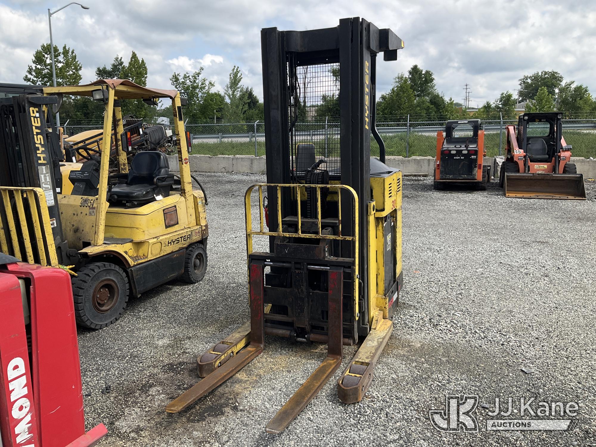 1985 Hyster 30
