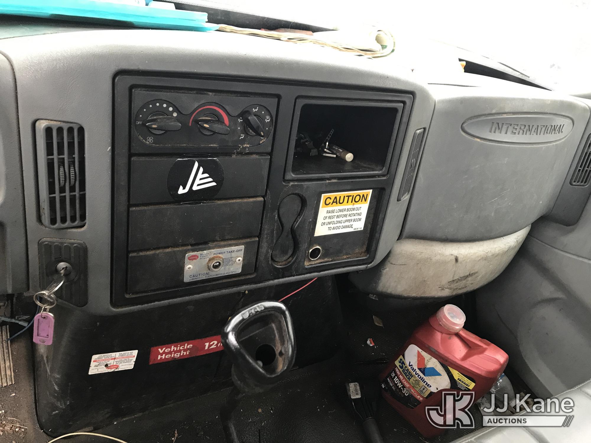 2004 International 4300