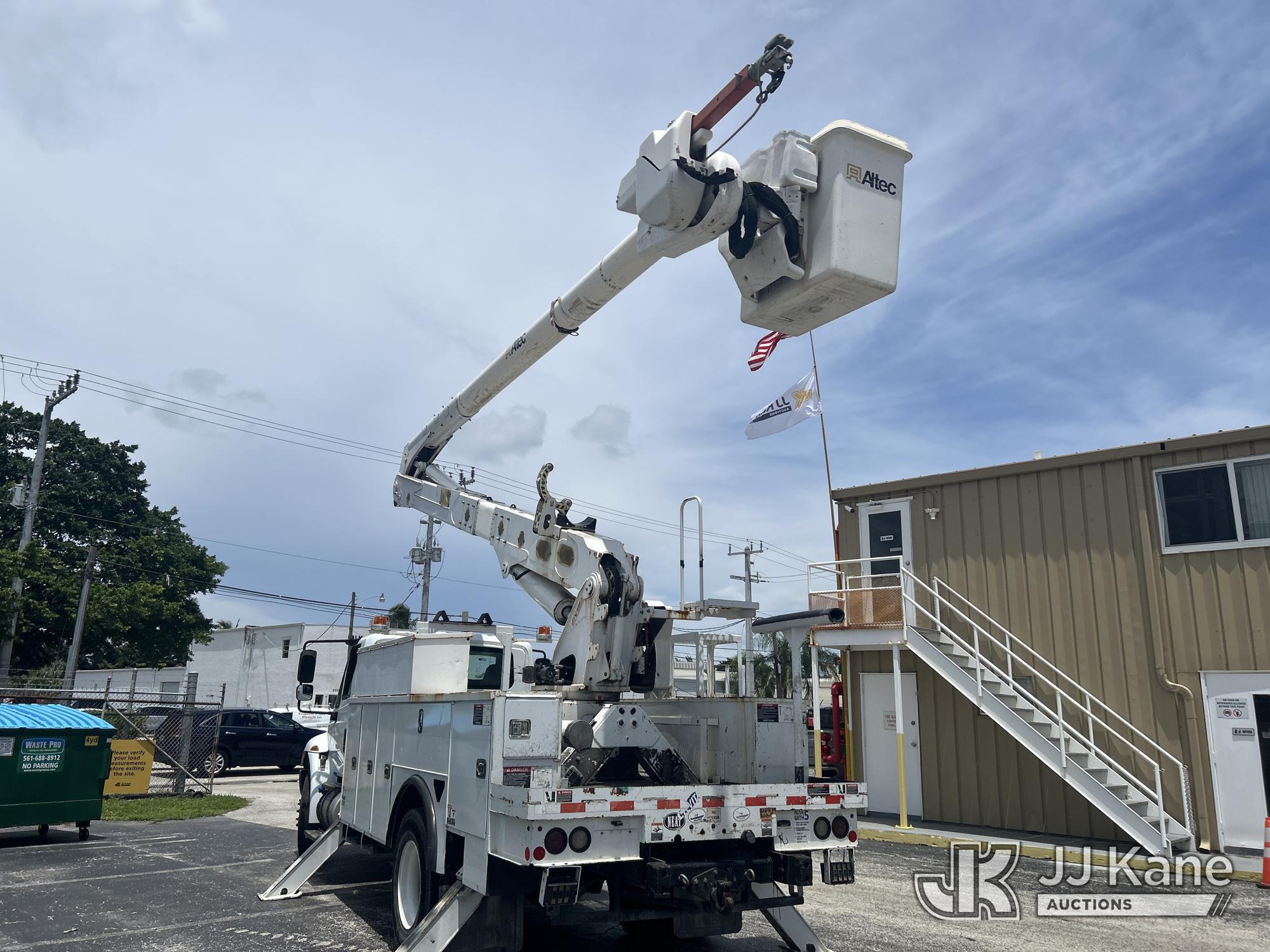 2018 International DuraStar 4300